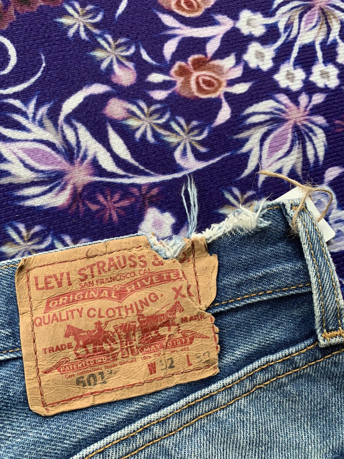 Levi's Faded Vintage Levis 501 Distressed Denim Size US 32 / EU 48 - 14 Thumbnail