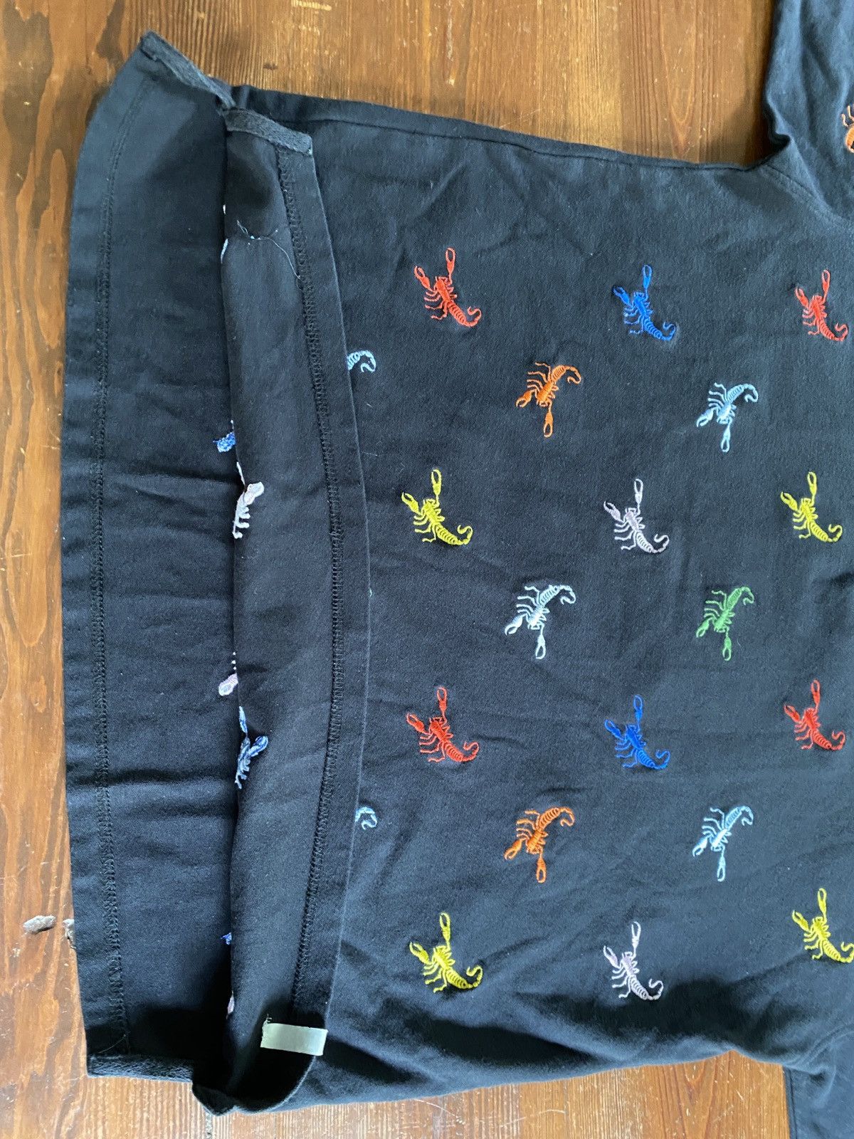Vintage Vintage 90’s Kanji Embroidered Scorpions All Over Polo Size US XXL / EU 58 / 5 - 5 Thumbnail