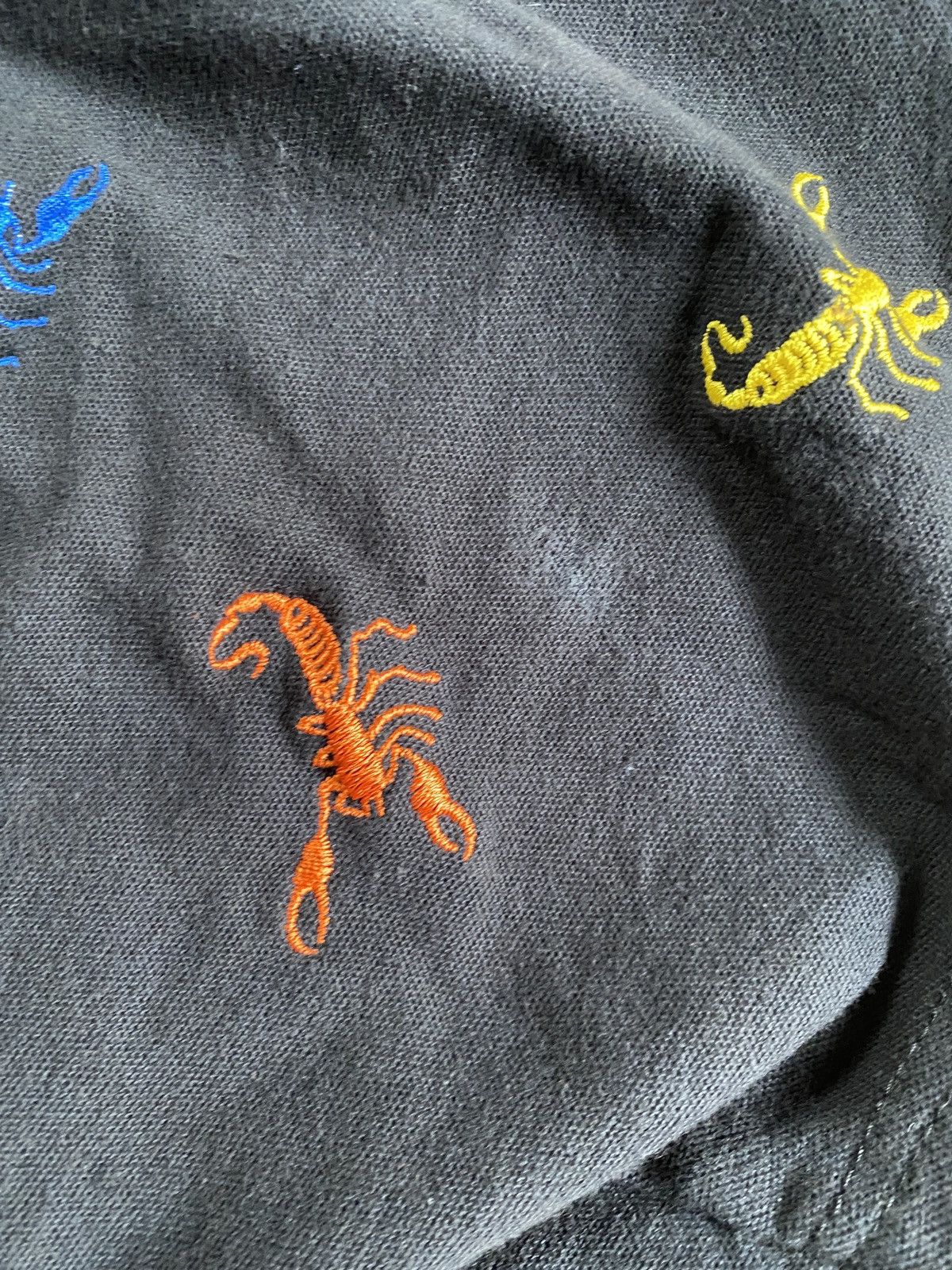Vintage Vintage 90’s Kanji Embroidered Scorpions All Over Polo Size US XXL / EU 58 / 5 - 14 Thumbnail