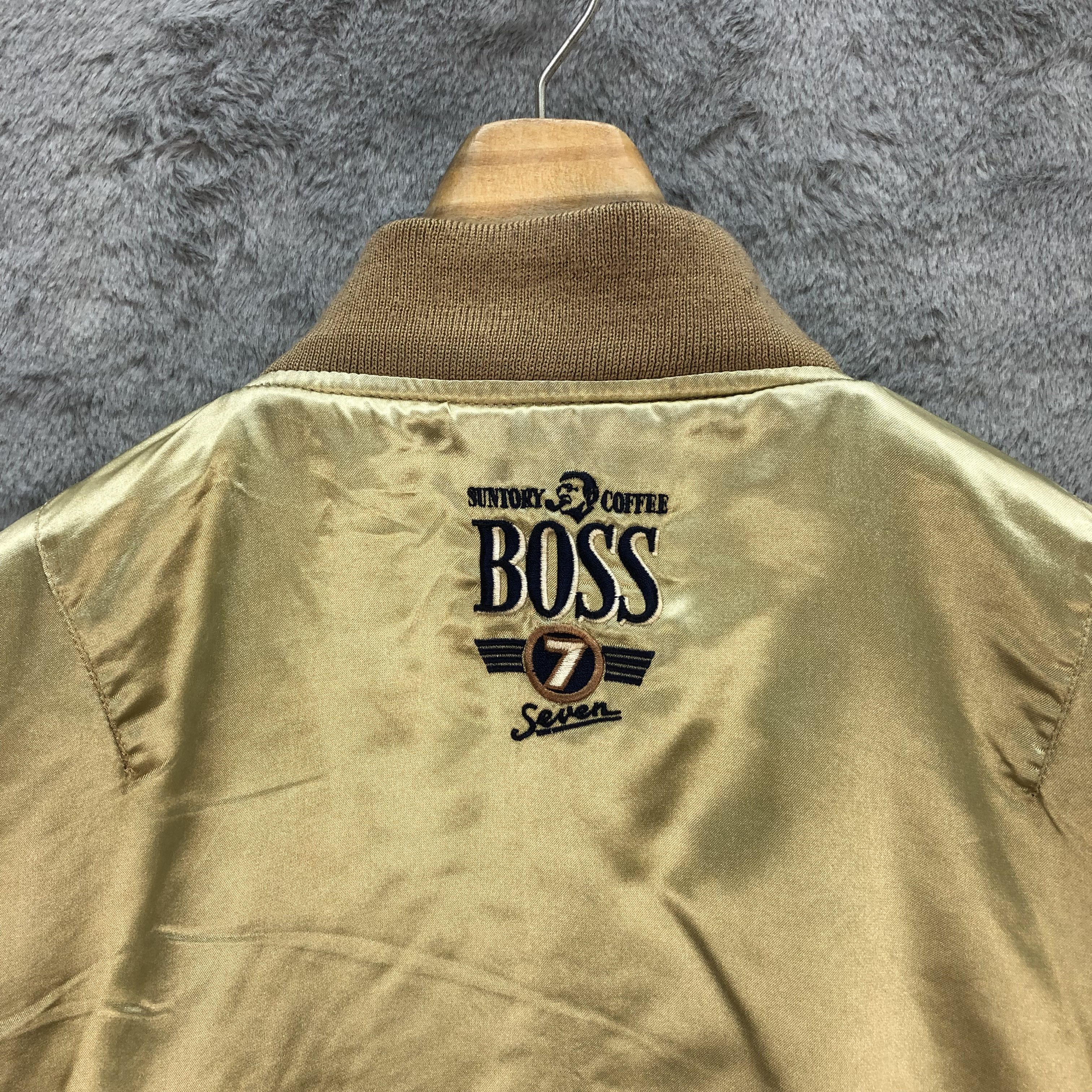 Vintage SUNTORY COFFE BOSS GOLDEN REVERSIBLE BOMBER JACKET #6162-50 Size US M / EU 48-50 / 2 - 7 Thumbnail