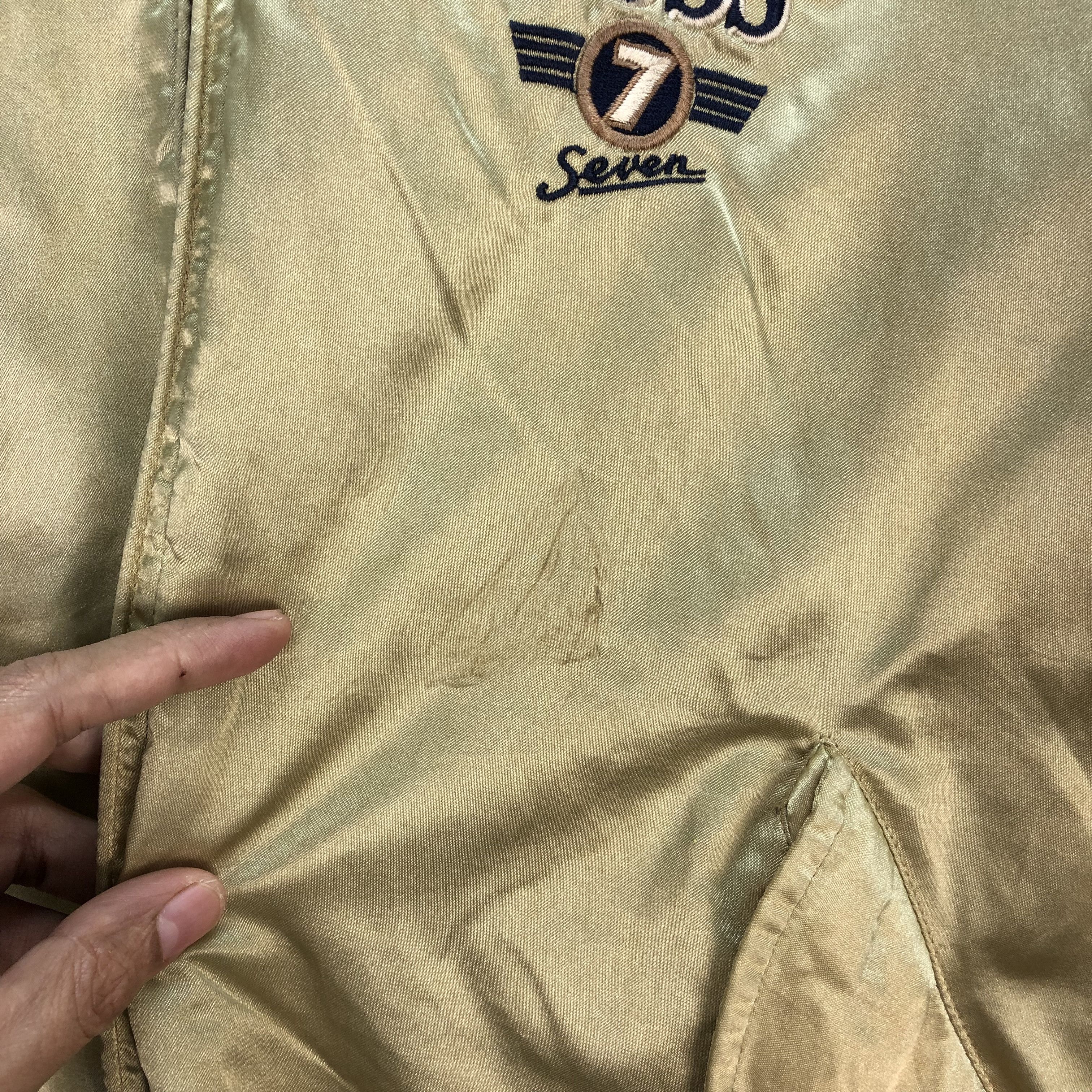 Vintage SUNTORY COFFE BOSS GOLDEN REVERSIBLE BOMBER JACKET #6162-50 Size US M / EU 48-50 / 2 - 4 Thumbnail