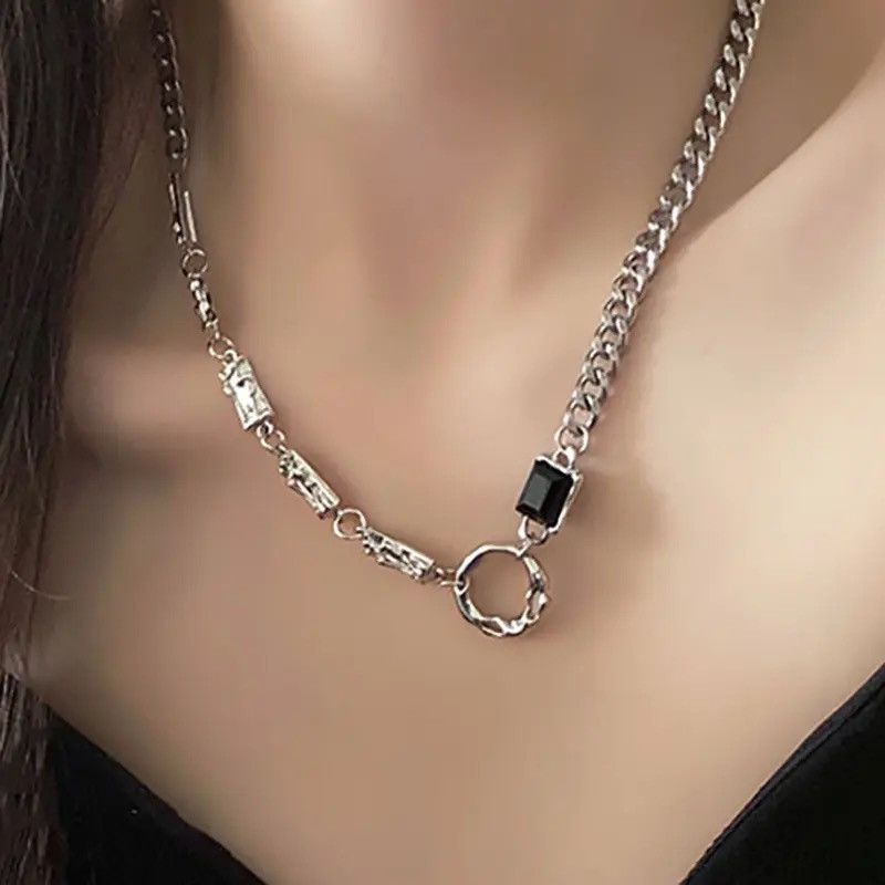 Jewelry × Vintage Sparkling Black Zircon Clavicle Chain Necklace Size ONE SIZE - 1 Thumbnail