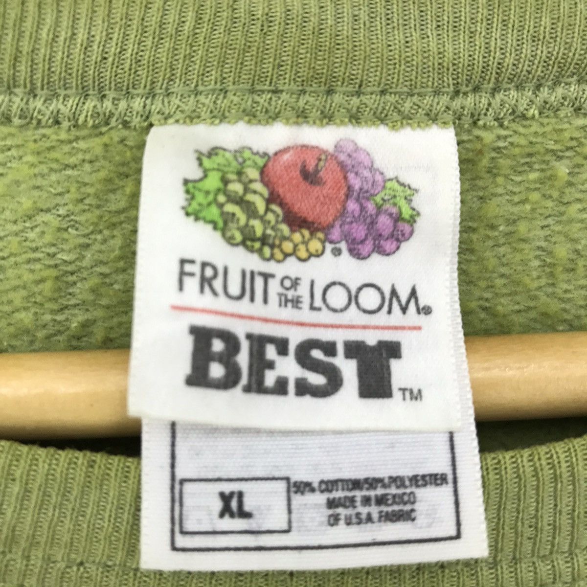 Fruit Of The Loom × Vintage Vintage Fruit Of The Loom Sweatshirt Plain Pullover Jumper Size US L / EU 52-54 / 3 - 5 Thumbnail