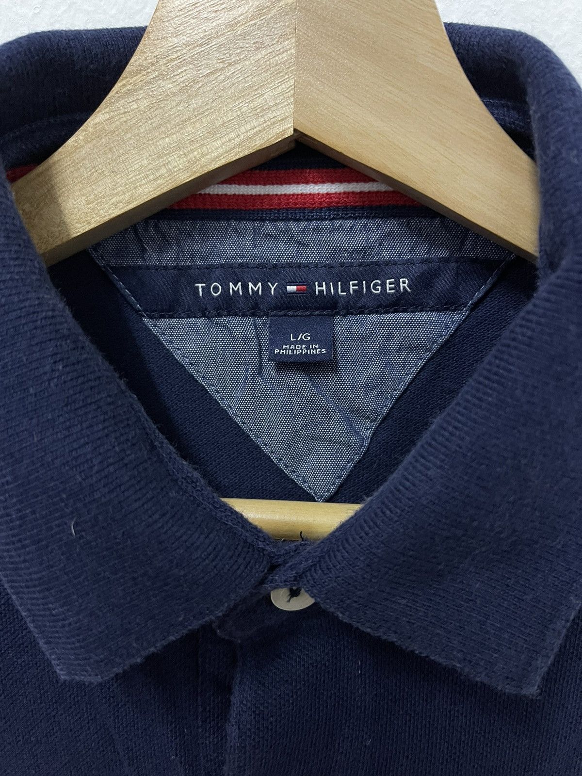 Tommy Hilfiger × Vintage Vintage Tommy Hilfiger Colour Block Half Button ShortSleeve Size US S / EU 44-46 / 1 - 5 Thumbnail
