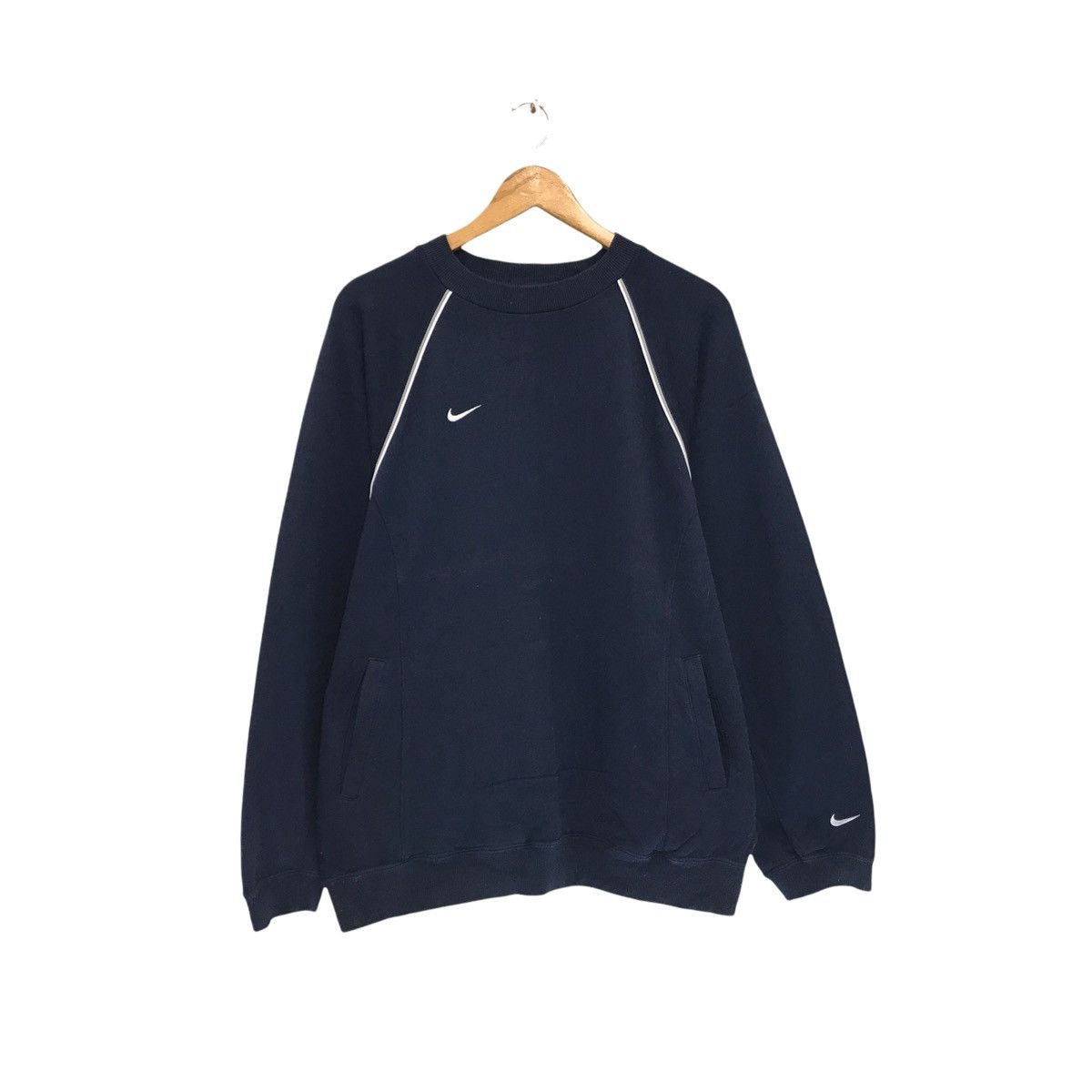 Nike × Vintage Vintage Nike Sweatshirt Nike Swoosh Nike Jumper Pullover Size US L / EU 52-54 / 3 - 1 Thumbnail