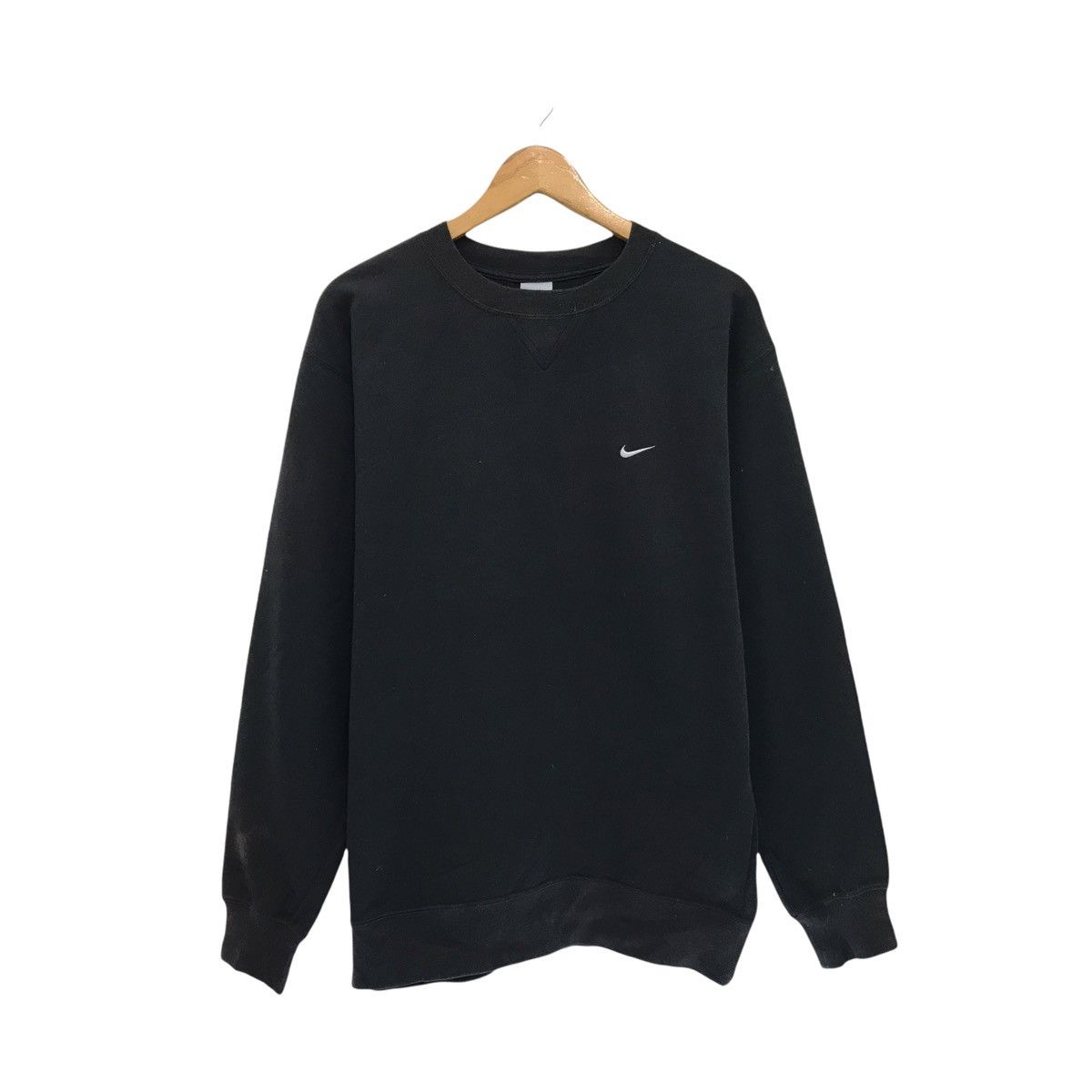 Nike × Vintage Vintage Nike Small Logo Sweatshirt Size US L / EU 52-54 / 3 - 1 Thumbnail