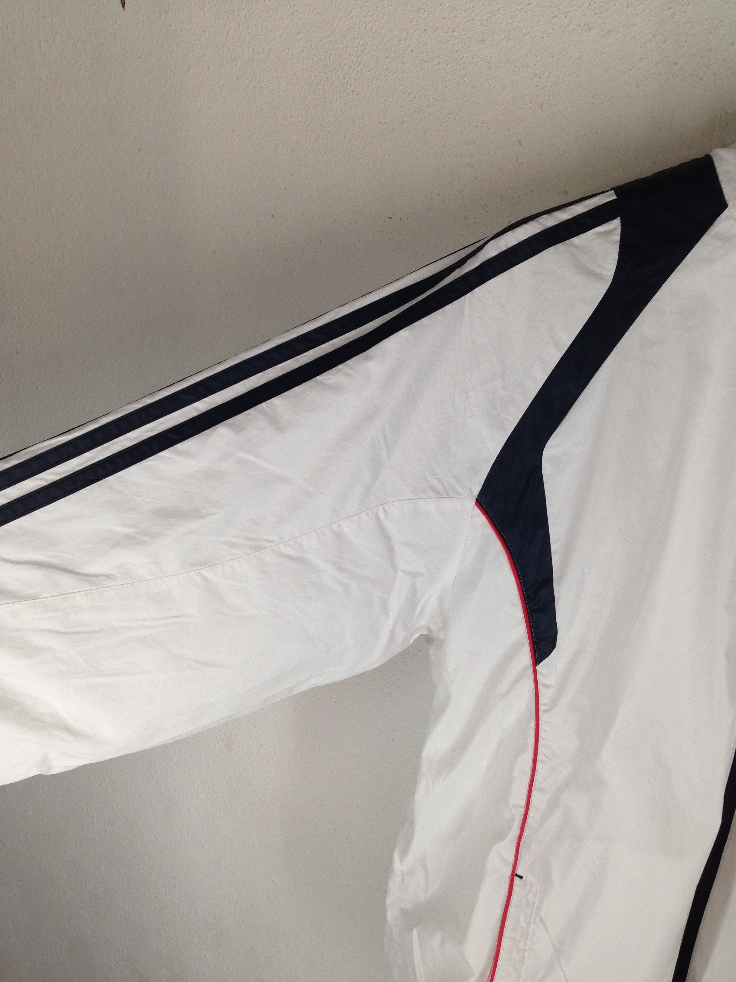 Adidas Adidas jacket Small Logo Size US M / EU 48-50 / 2 - 3 Thumbnail