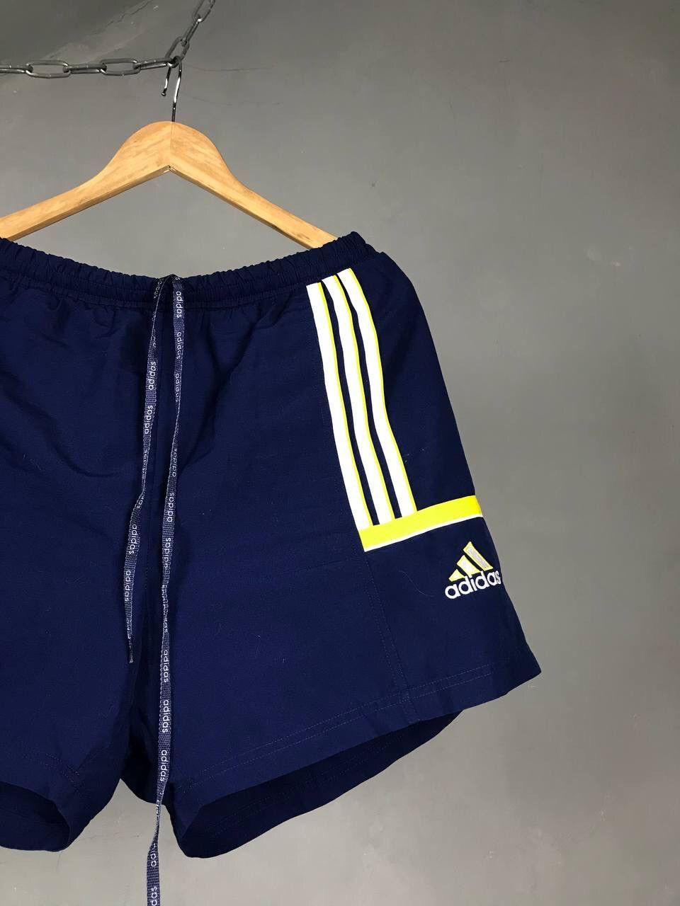 Adidas × Vintage Adidas vintage streetwear shorts Size US 34 / EU 50 - 2 Thumbnail