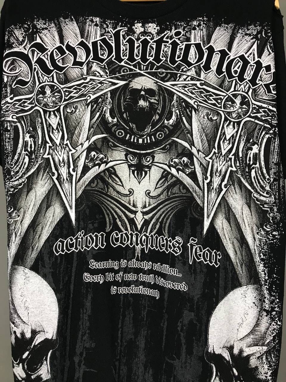 Band Tees Revollution vintage rock skulls overprinted tee Size US L / EU 52-54 / 3 - 3 Thumbnail