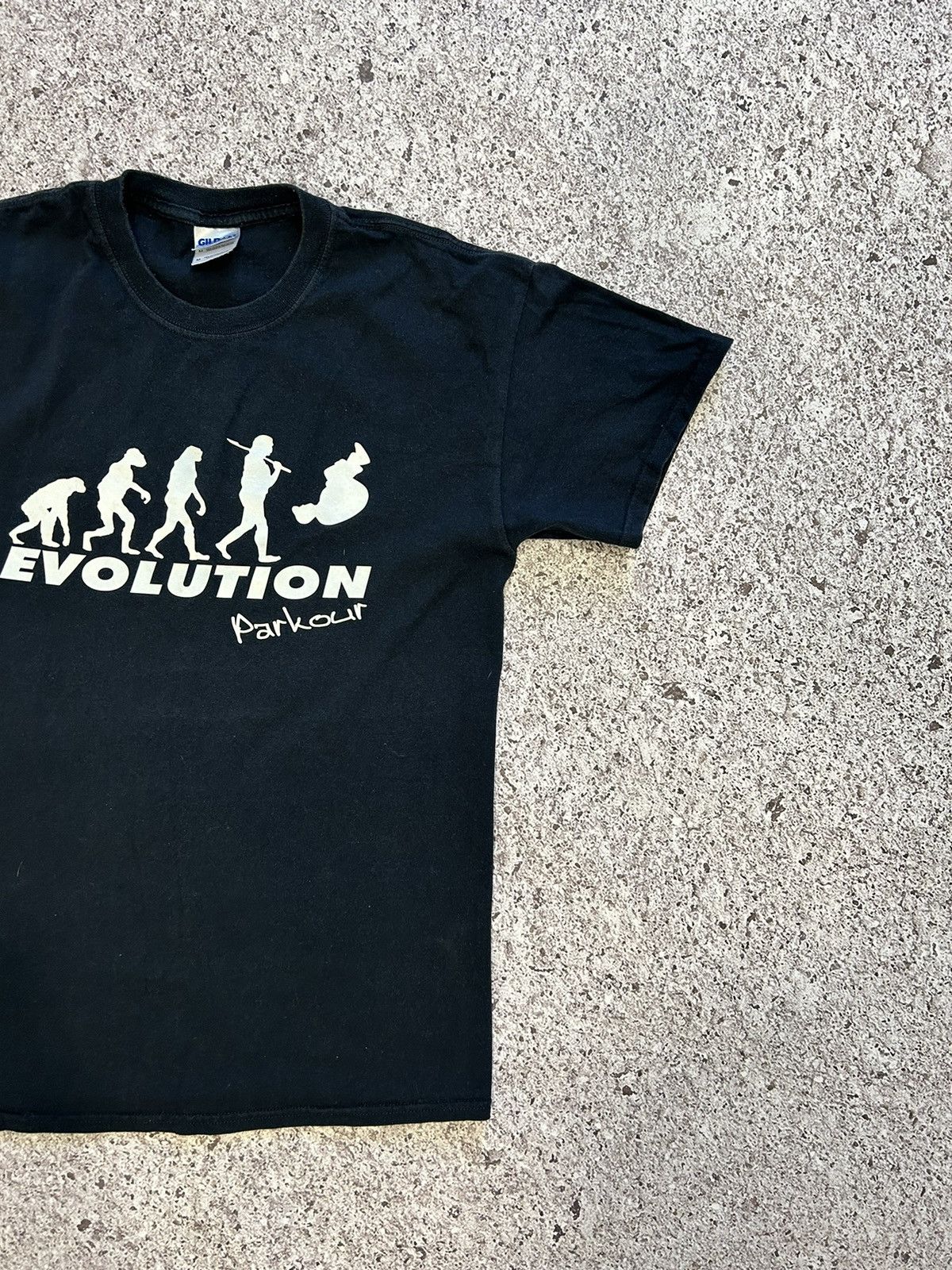 Vintage Vintage Evolution Parkour Street Fashion T-shirt Y2K Hype Size US M / EU 48-50 / 2 - 2 Thumbnail