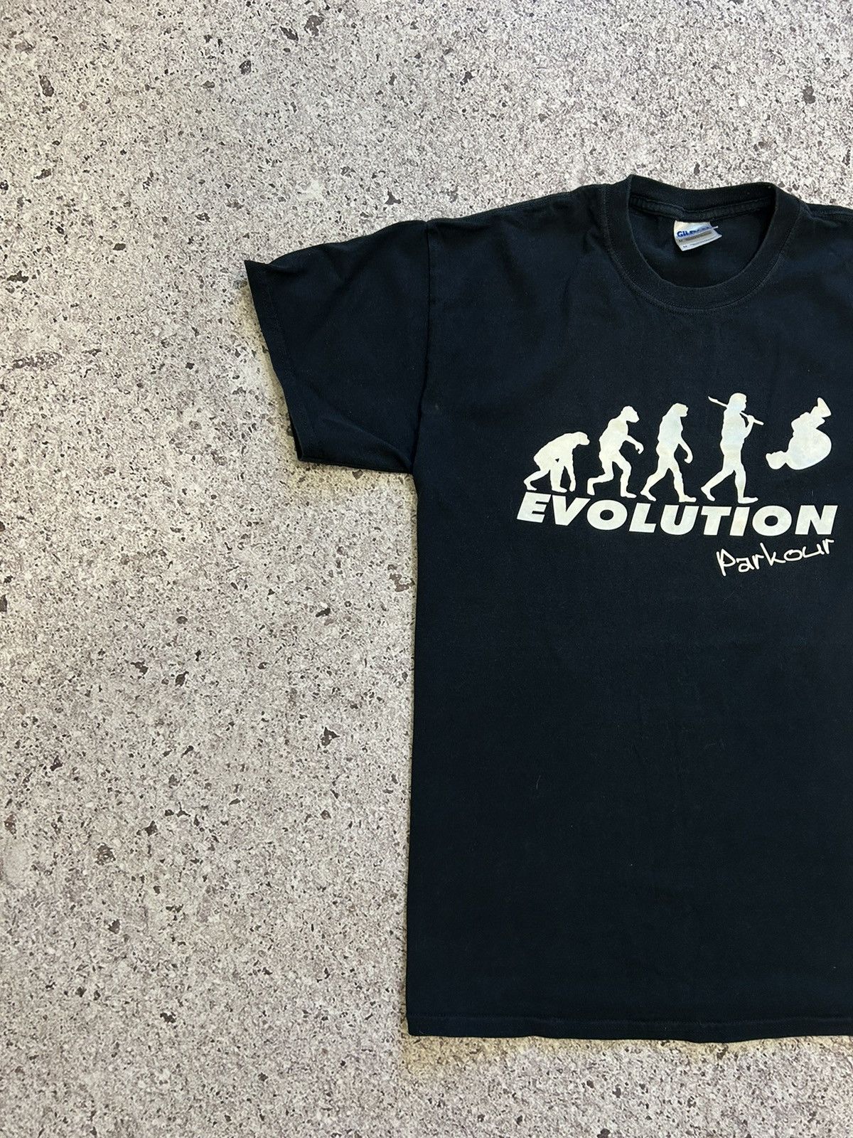 Vintage Vintage Evolution Parkour Street Fashion T-shirt Y2K Hype Size US M / EU 48-50 / 2 - 3 Thumbnail