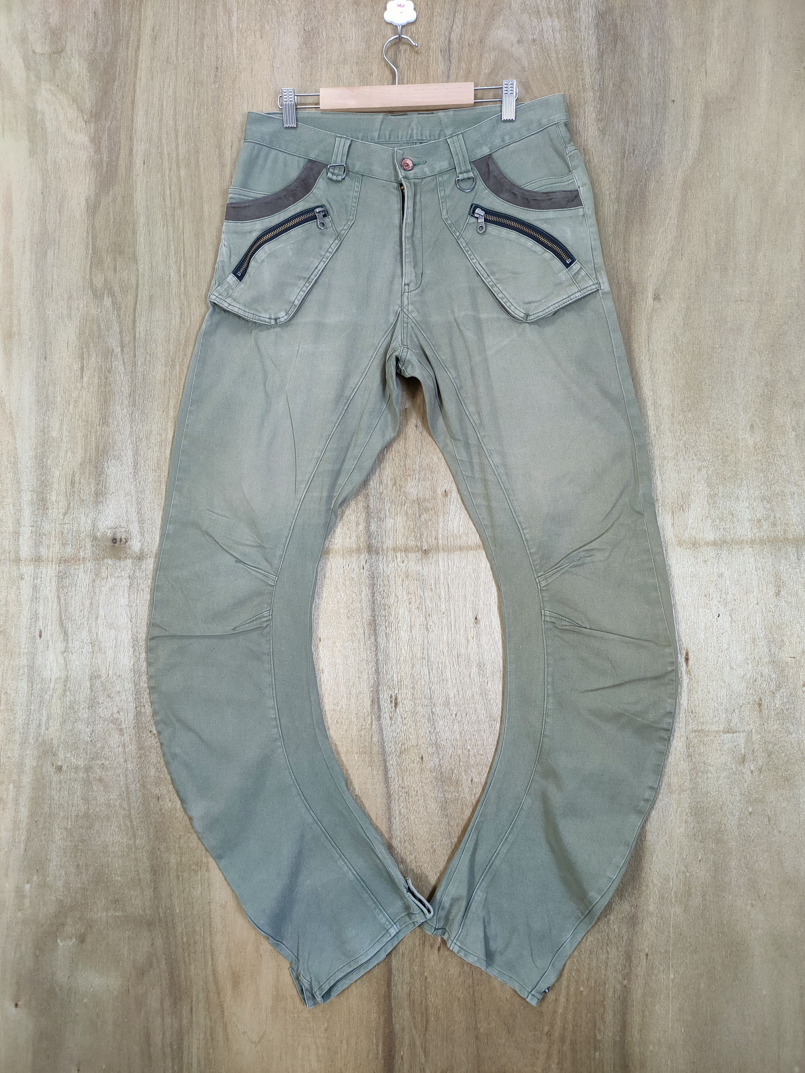 PPFM VINTAGE PPFM FADED TWIST LEG BONDAGE CARGO PANTS Size US 34 / EU 50 - 1 Thumbnail