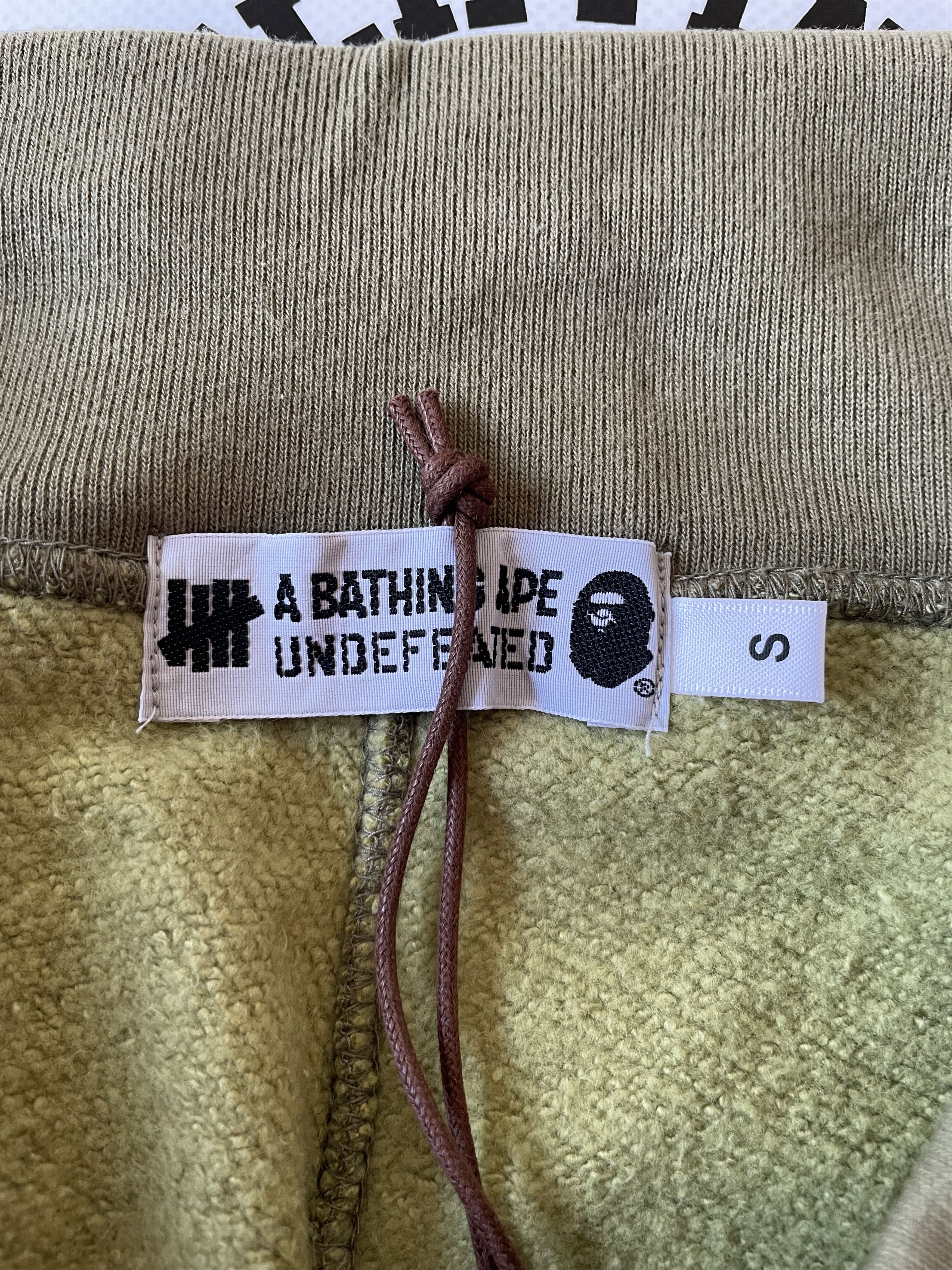 Bape BAPE X UNDEFEATED SHARK SWEAT SHORTS Size US 30 / EU 46 - 8 Thumbnail