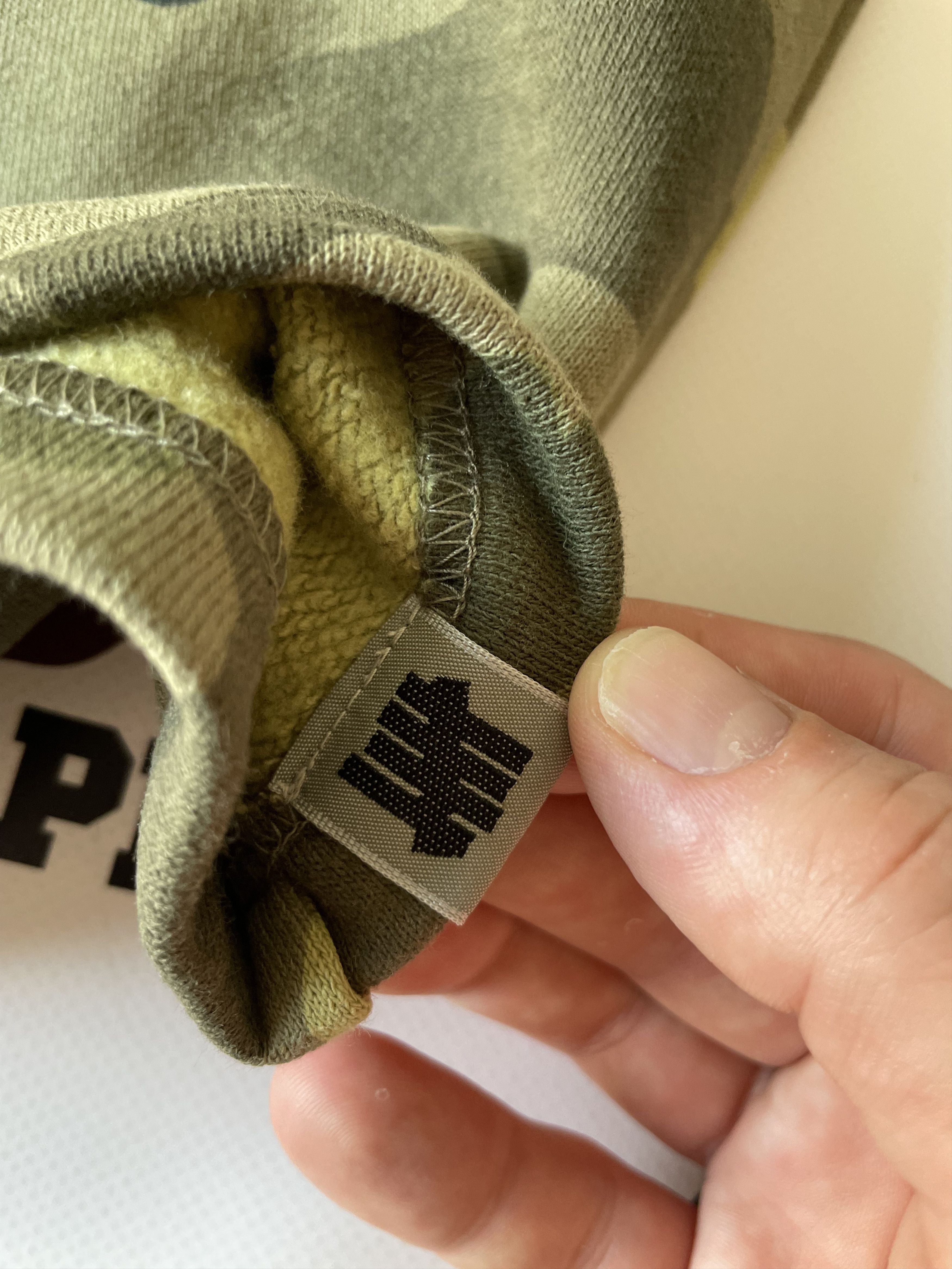 Bape BAPE X UNDEFEATED SHARK SWEAT SHORTS Size US 30 / EU 46 - 5 Thumbnail