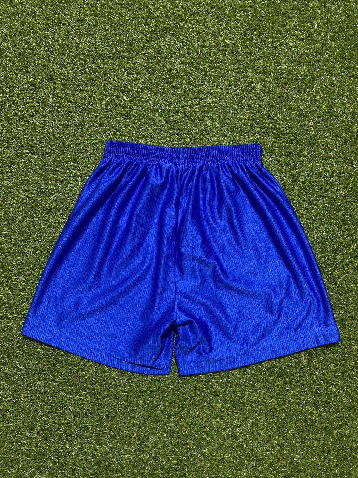 Nike Vintage Nike shorts streetwear swoosh casual y2k size S Size US 30 / EU 46 - 2 Thumbnail