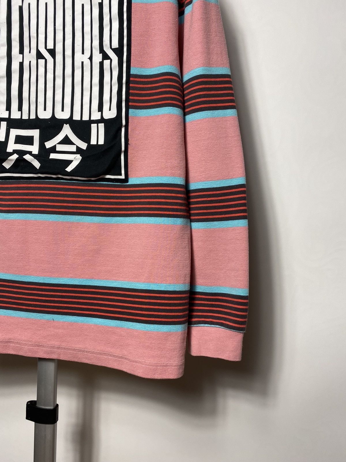 Pleasures Pleasures big logo sweatshirt crewneck size M Size US M / EU 48-50 / 2 - 4 Thumbnail
