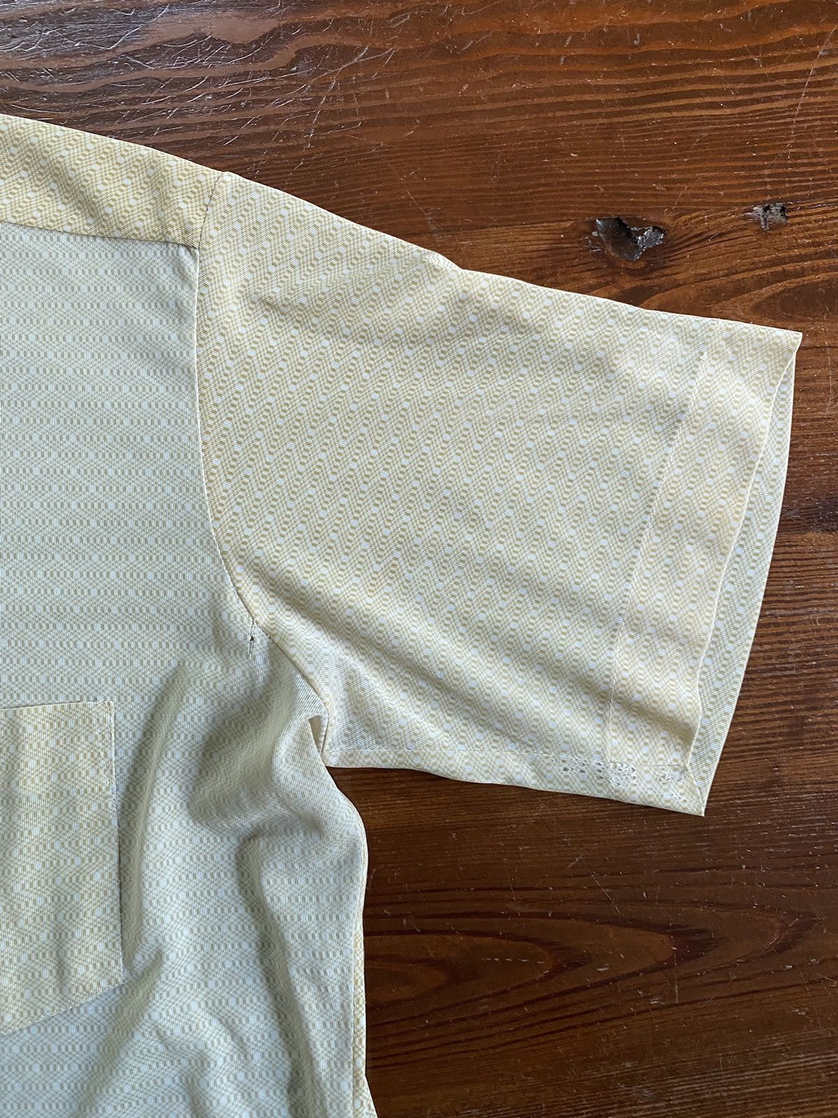 Vintage Vintage 60’s Escalate Sheer Poly Blend Button Up Size US L / EU 52-54 / 3 - 6 Thumbnail