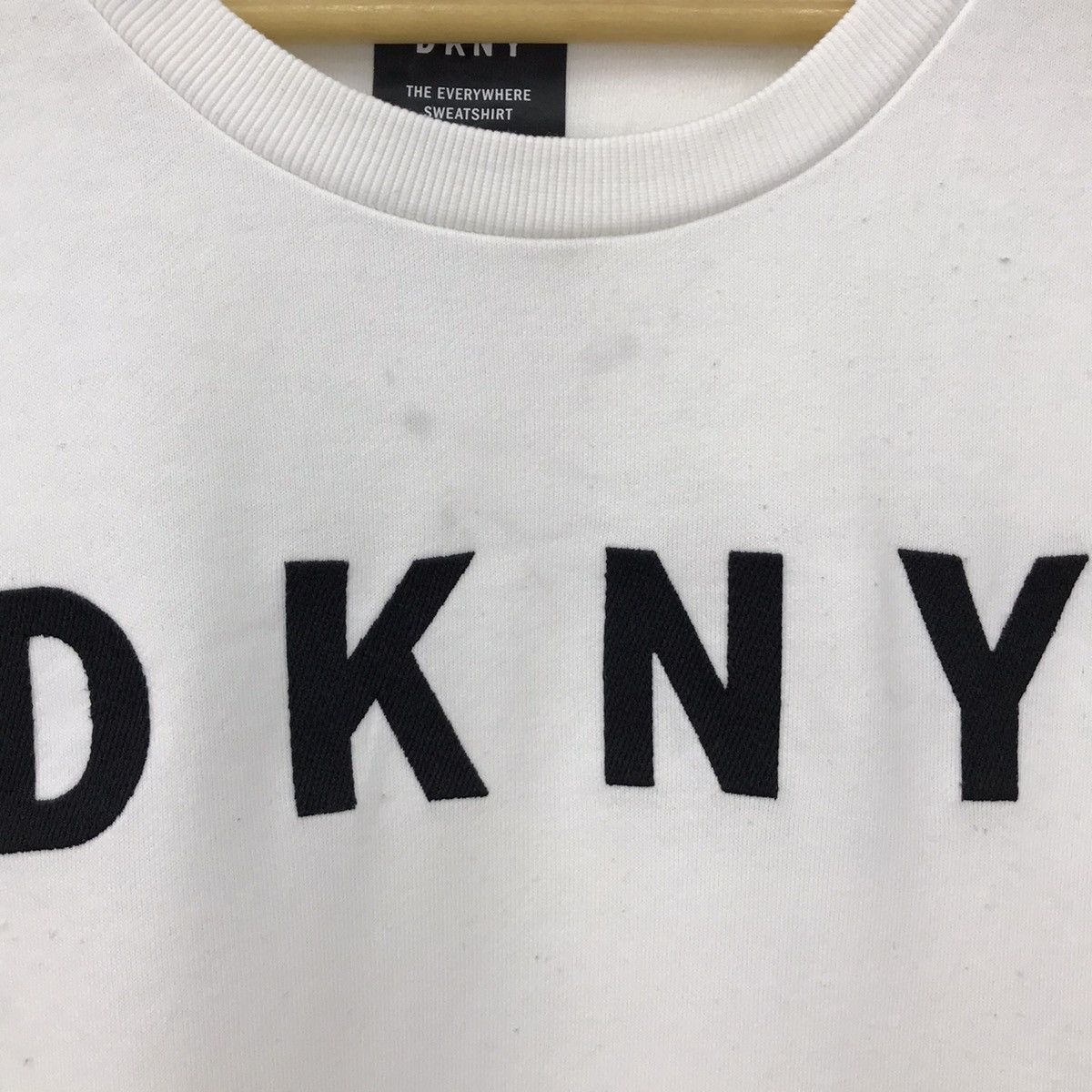 DKNY × Vintage Vintage DKNY Sweatshirt Pullover Jumper Size US M / EU 48-50 / 2 - 4 Thumbnail