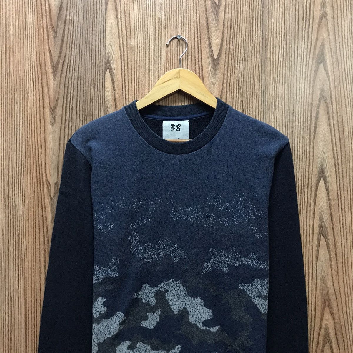 Japanese Brand × URBAN RESEARCH DOORS Vintage Urban Research Sweatshirt Camouflage Art Design Size US S / EU 44-46 / 1 - 2 Thumbnail