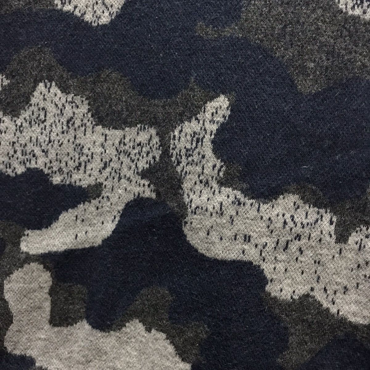 Japanese Brand × URBAN RESEARCH DOORS Vintage Urban Research Sweatshirt Camouflage Art Design Size US S / EU 44-46 / 1 - 3 Thumbnail