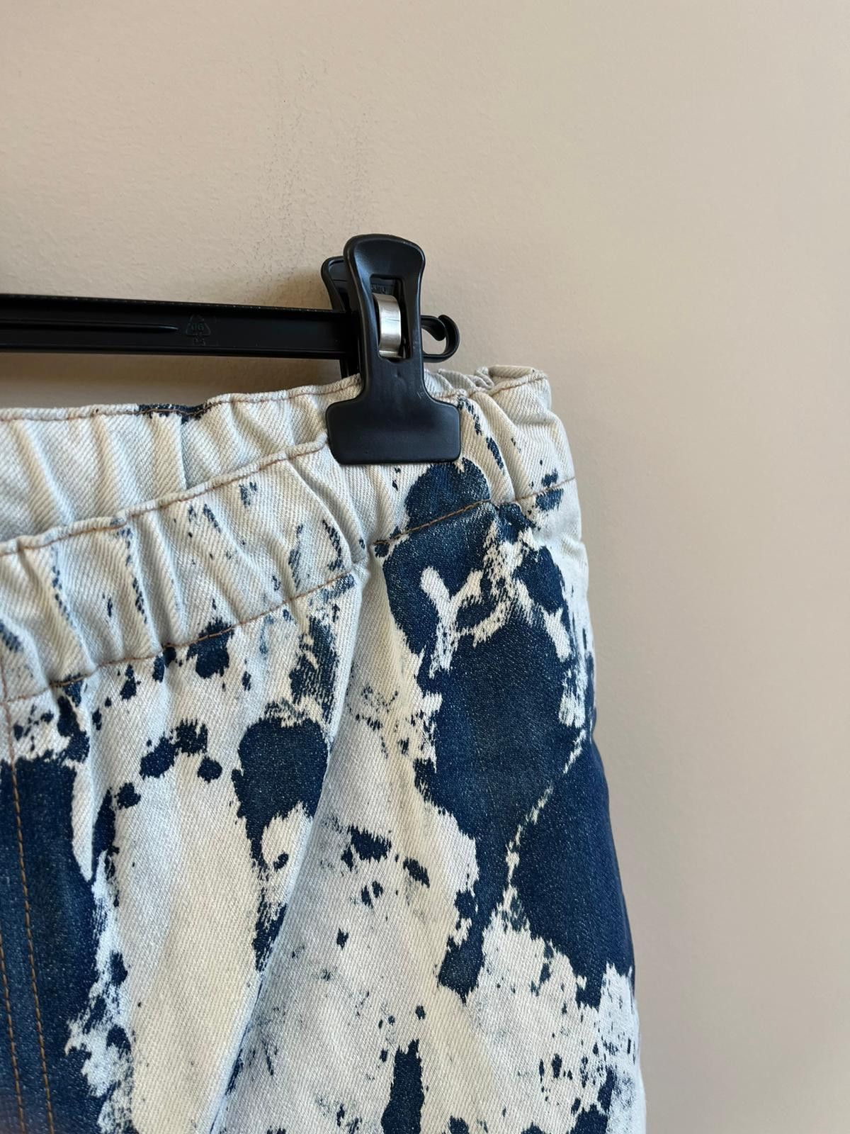 Celine Bleach Spot Denim Jogger in Blue & White Size US 30 / EU 46 - 9 Thumbnail