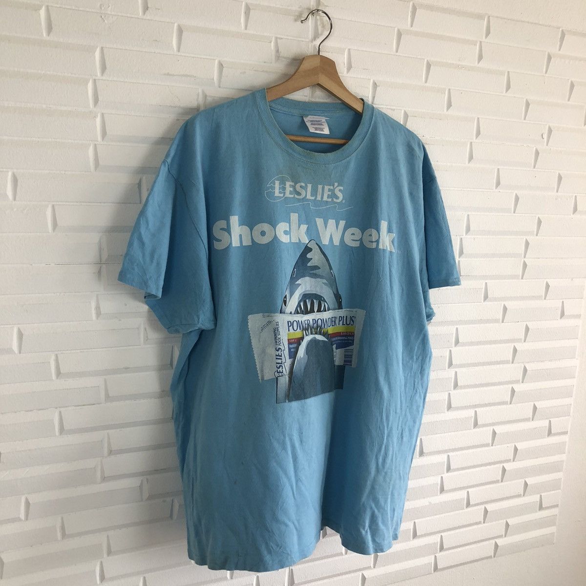 Vintage RARE MOVIE TEE SHARK SHOCK WEEK BIG LOGO Size US XL / EU 56 / 4 - 2 Thumbnail