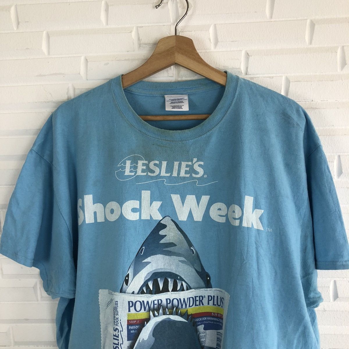 Vintage RARE MOVIE TEE SHARK SHOCK WEEK BIG LOGO Size US XL / EU 56 / 4 - 3 Thumbnail