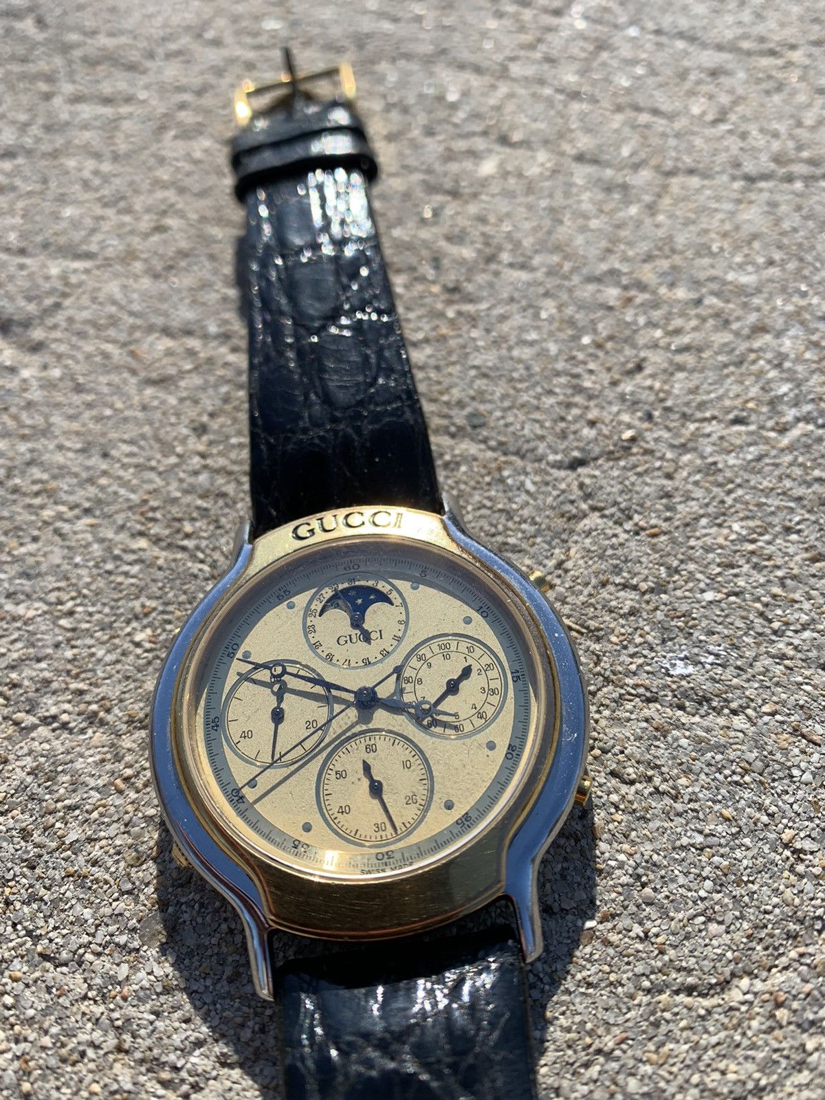 Gucci Vintage Mens Gucci Watch Moon Chronograph Size ONE SIZE - 3 Thumbnail