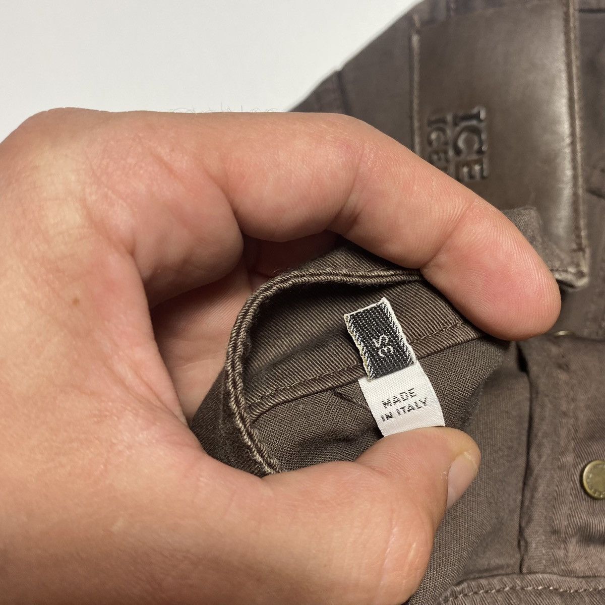 Iceberg Vintage Iceberg avant-garde brown chino pants size 32 Size US 32 / EU 48 - 9 Thumbnail