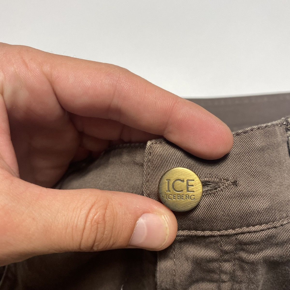 Iceberg Vintage Iceberg avant-garde brown chino pants size 32 Size US 32 / EU 48 - 6 Thumbnail