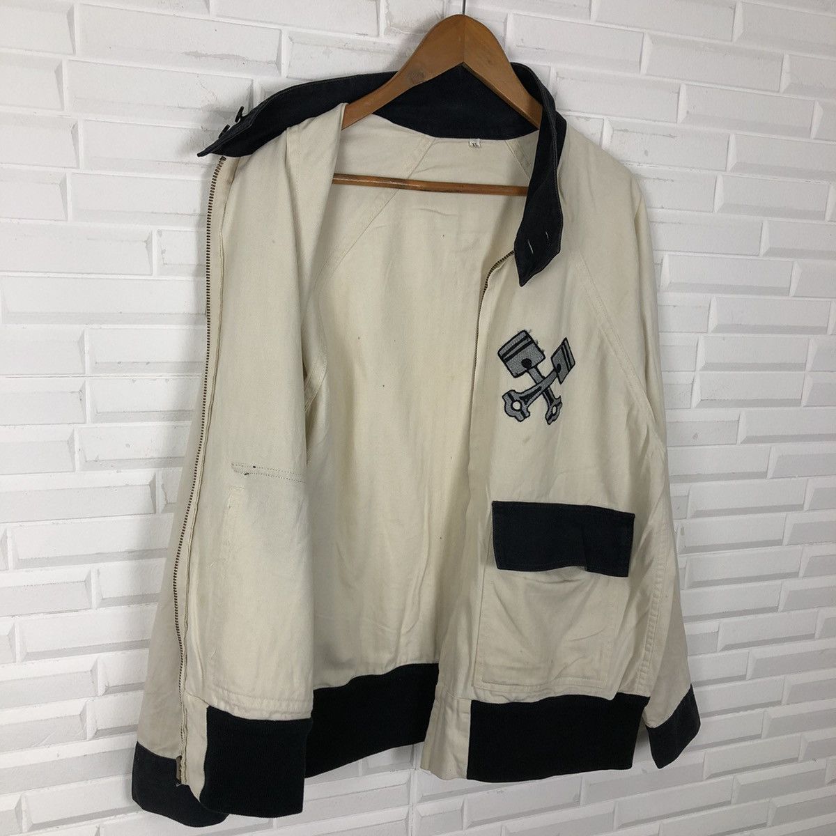 Japanese Brand VINTAGE ZIPPER JACKET ENGINEMOUNTING BIG LOGO STREETFASHION Size US L / EU 52-54 / 3 - 12 Thumbnail