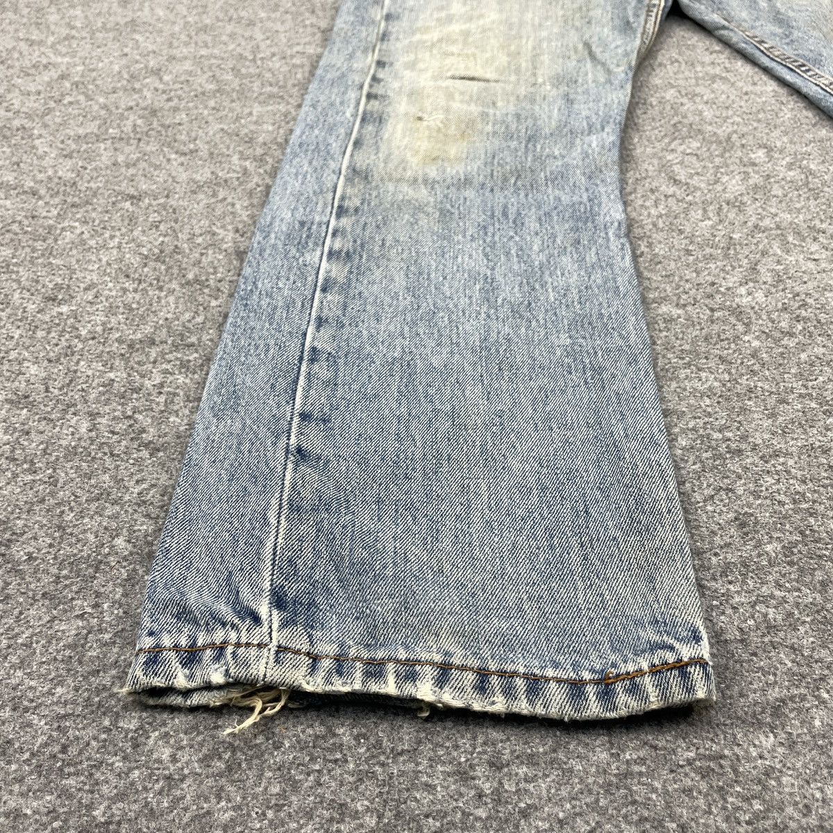 Levi's × Vintage Vintage Levi's 505 Distressed Faded Jeans -wc131 Size US 35 - 7 Thumbnail