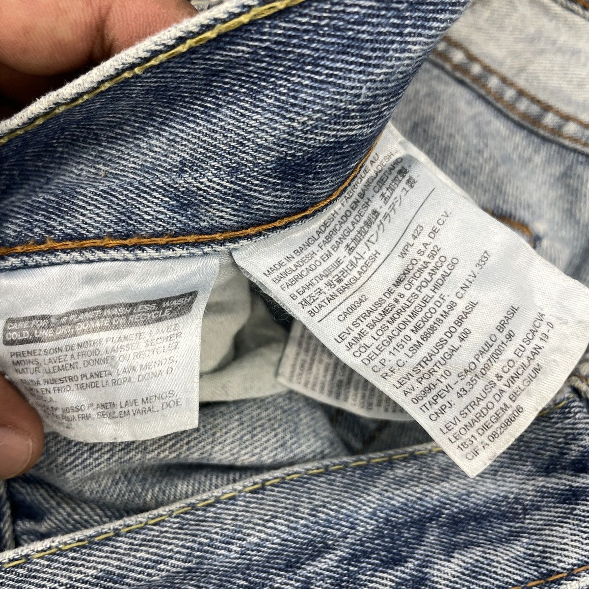Levi's × Vintage Vintage Levi's 505 Distressed Faded Jeans -wc131 Size US 35 - 5 Thumbnail