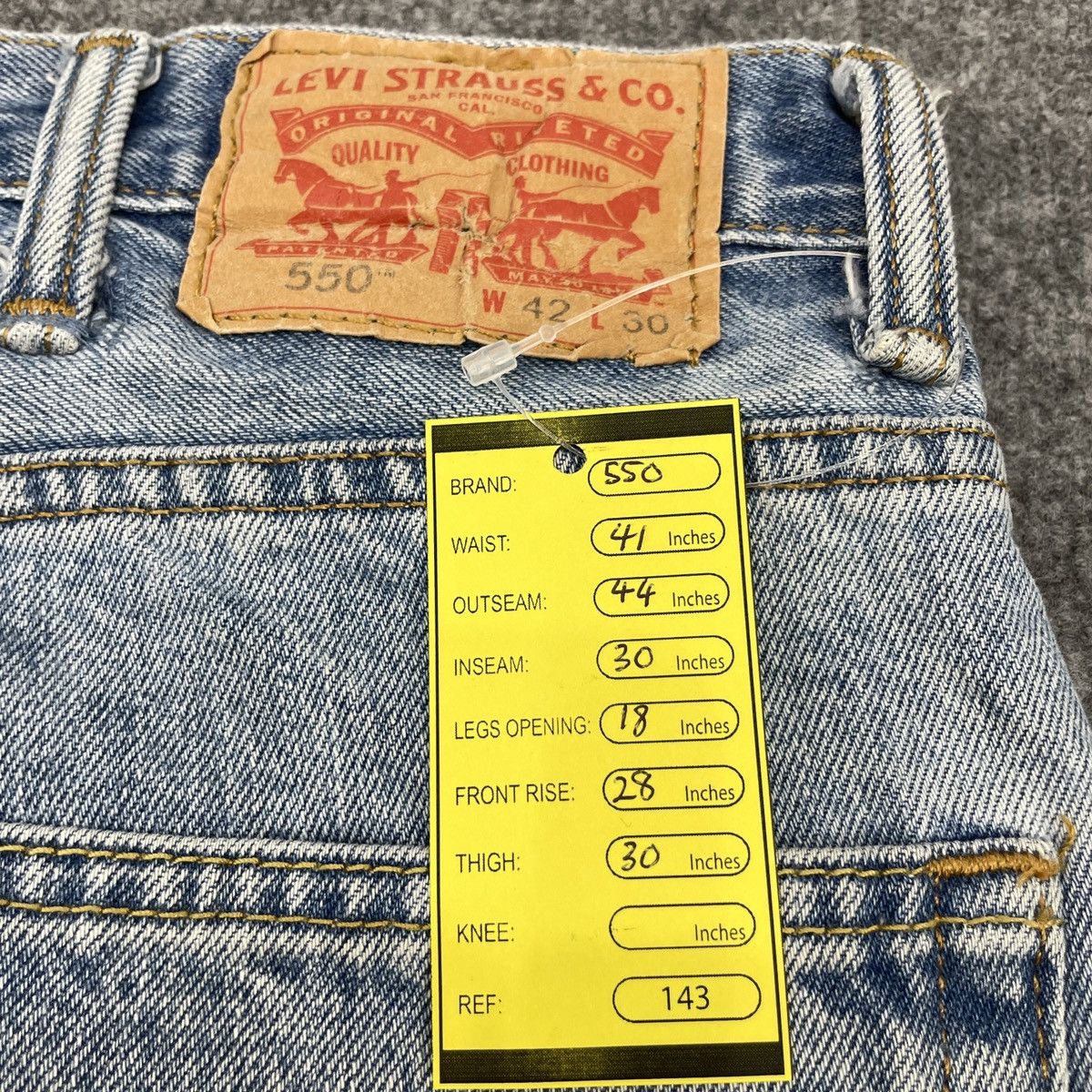 Levi's × Vintage Vintage Levi's 550 light Blue Wash -wc143 Size US 41 - 11 Thumbnail