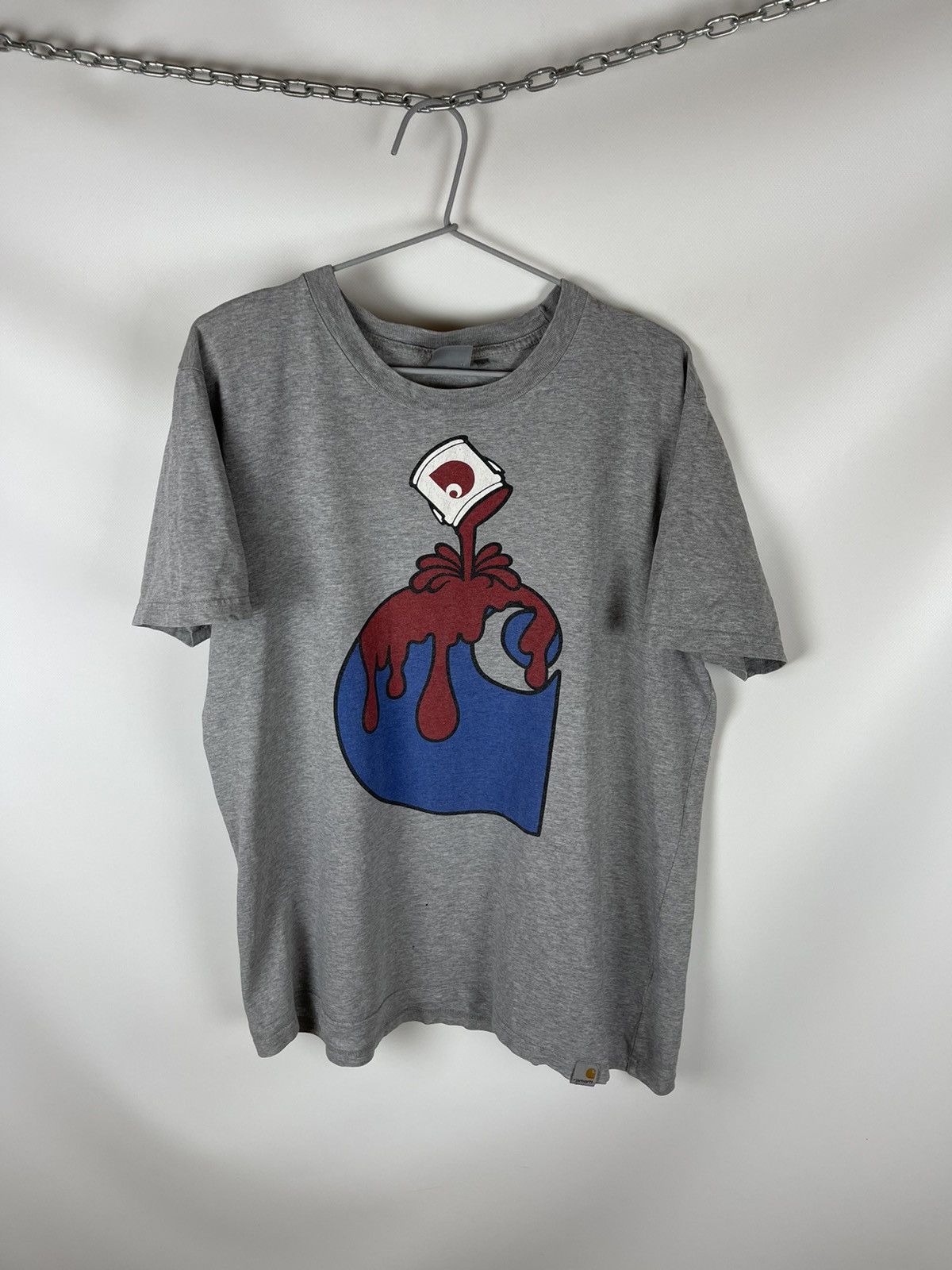 Carhartt Carhartt vintage grey big logo used holes tee shirt Size US L / EU 52-54 / 3 - 1 Thumbnail