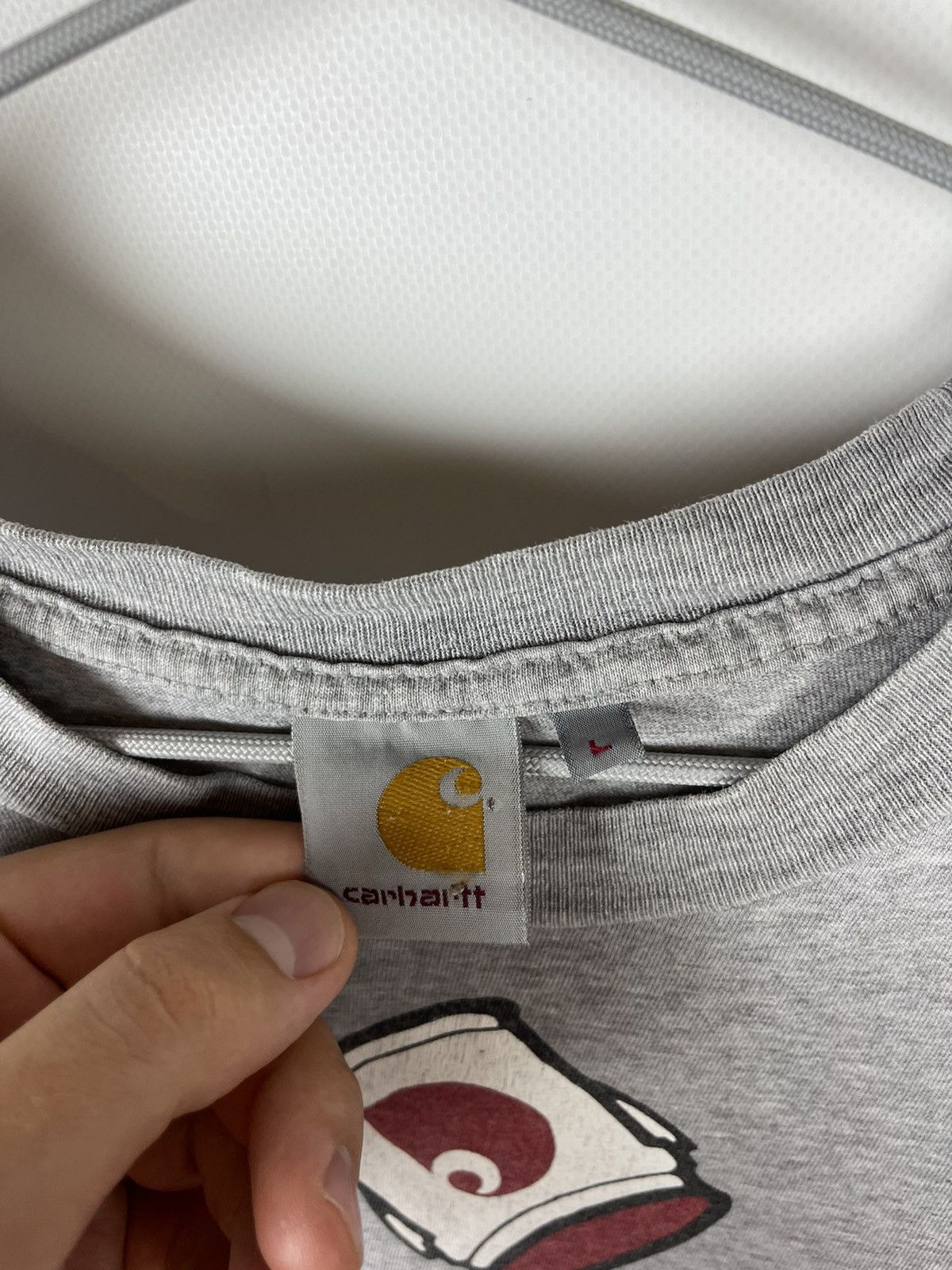 Carhartt Carhartt vintage grey big logo used holes tee shirt Size US L / EU 52-54 / 3 - 6 Thumbnail