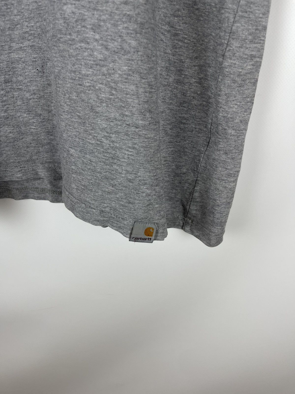 Carhartt Carhartt vintage grey big logo used holes tee shirt Size US L / EU 52-54 / 3 - 4 Thumbnail