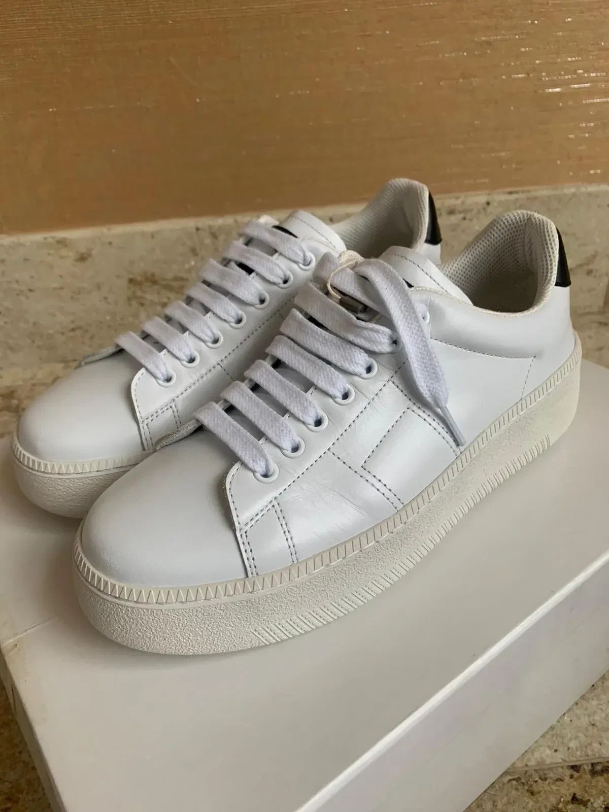 Maison Margiela Low Top Sneaker in White black Size US 12 / EU 45 - 4 Thumbnail