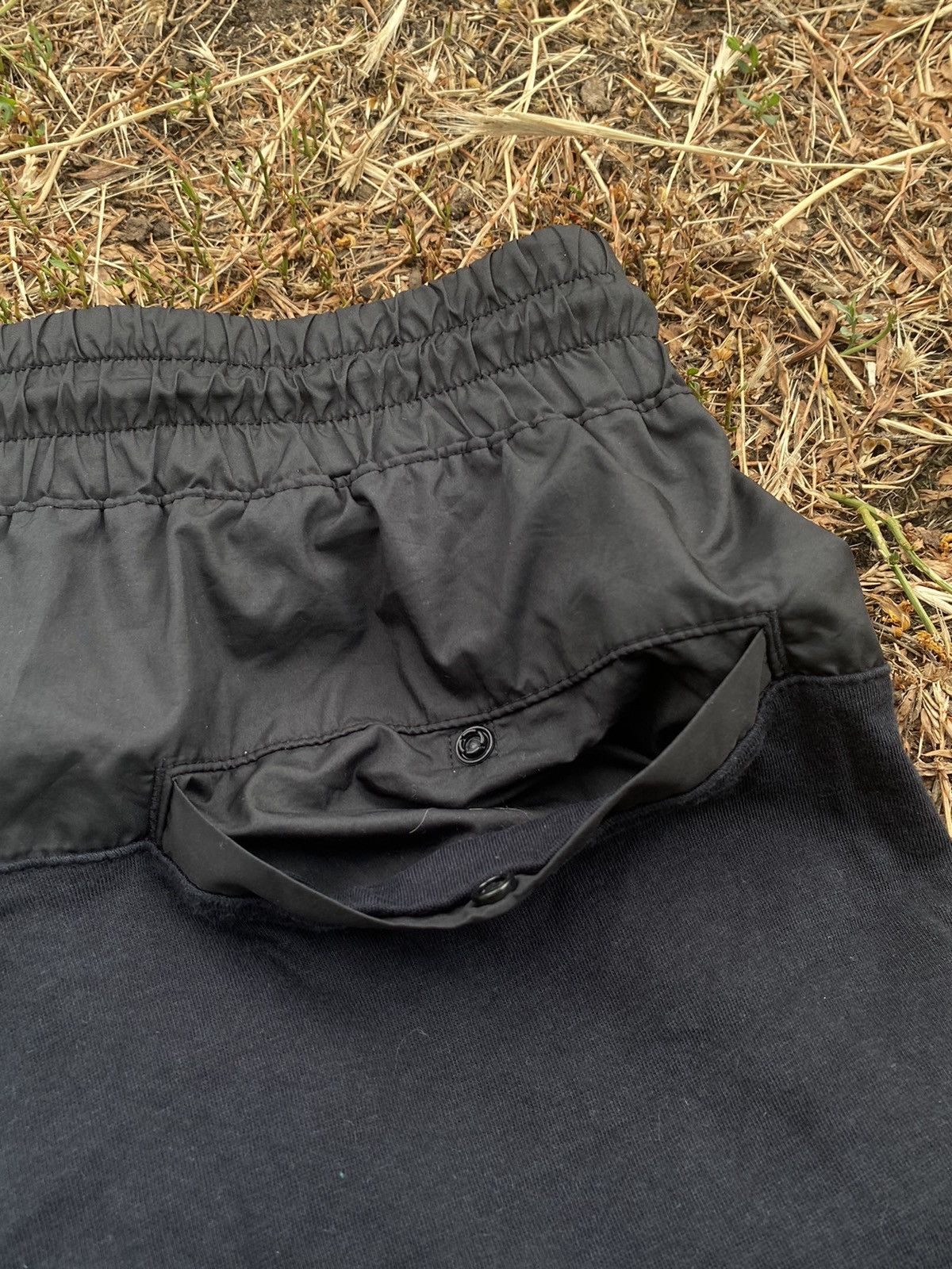 Nike Vintage Nike shorts streetwear swoosh casual y2k size L Size US 34 / EU 50 - 5 Thumbnail