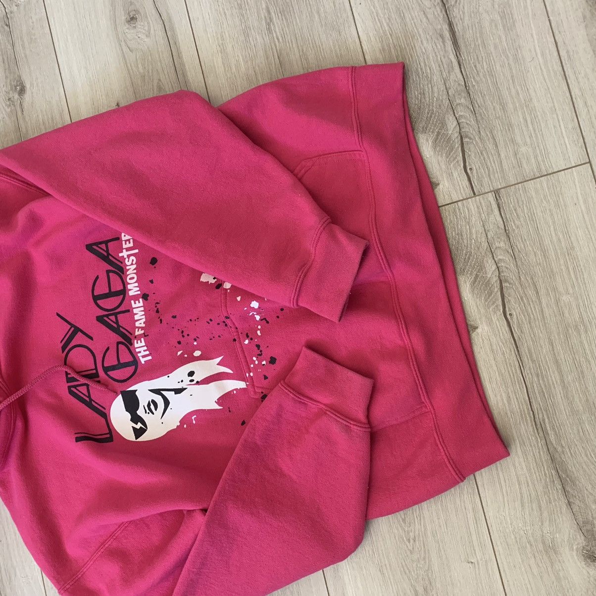 Band Tees Lady Gaga The Fame Monster vintage pink hoodie Size US M / EU 48-50 / 2 - 5 Thumbnail