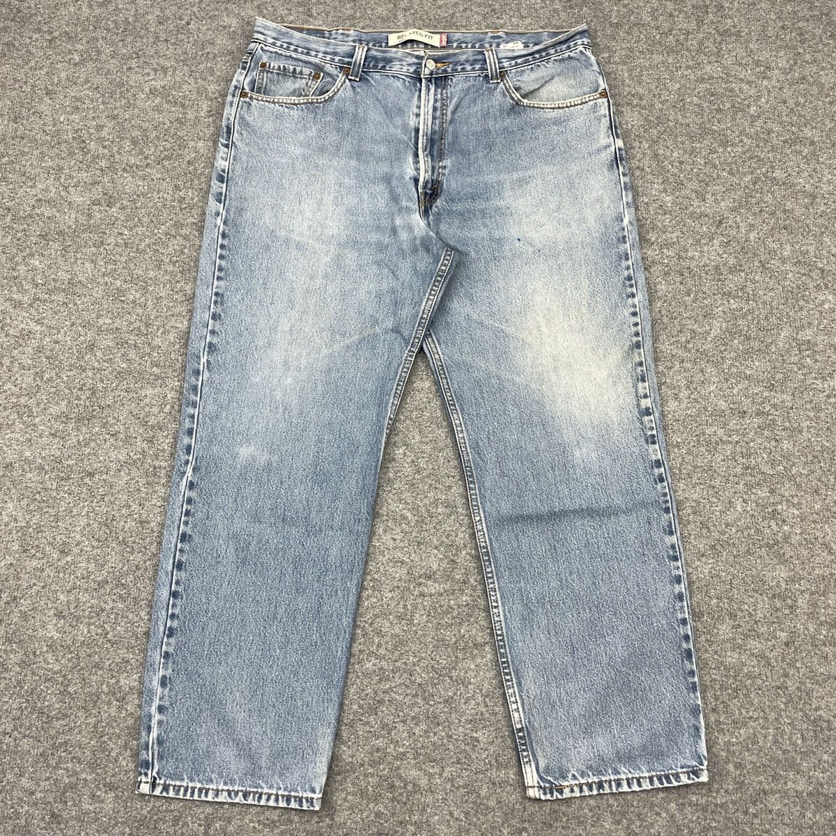 Levi's × Vintage Vintage Levi's 550 Light Wash -wc144 Size US 40 / EU 56 - 1 Thumbnail