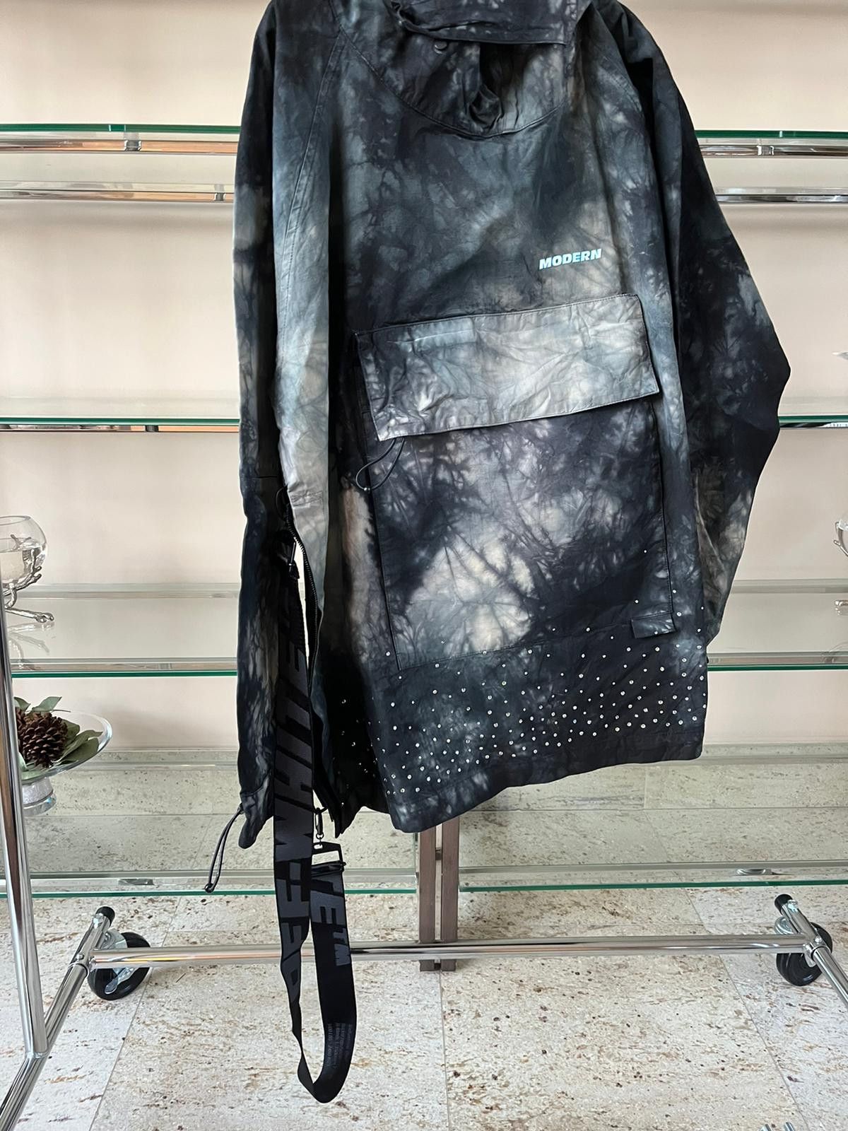 Off-White Oversized Strass Tie Dye Crystal Bottom Anorak in Multicolor Size US XXS / EU 40 - 2 Thumbnail