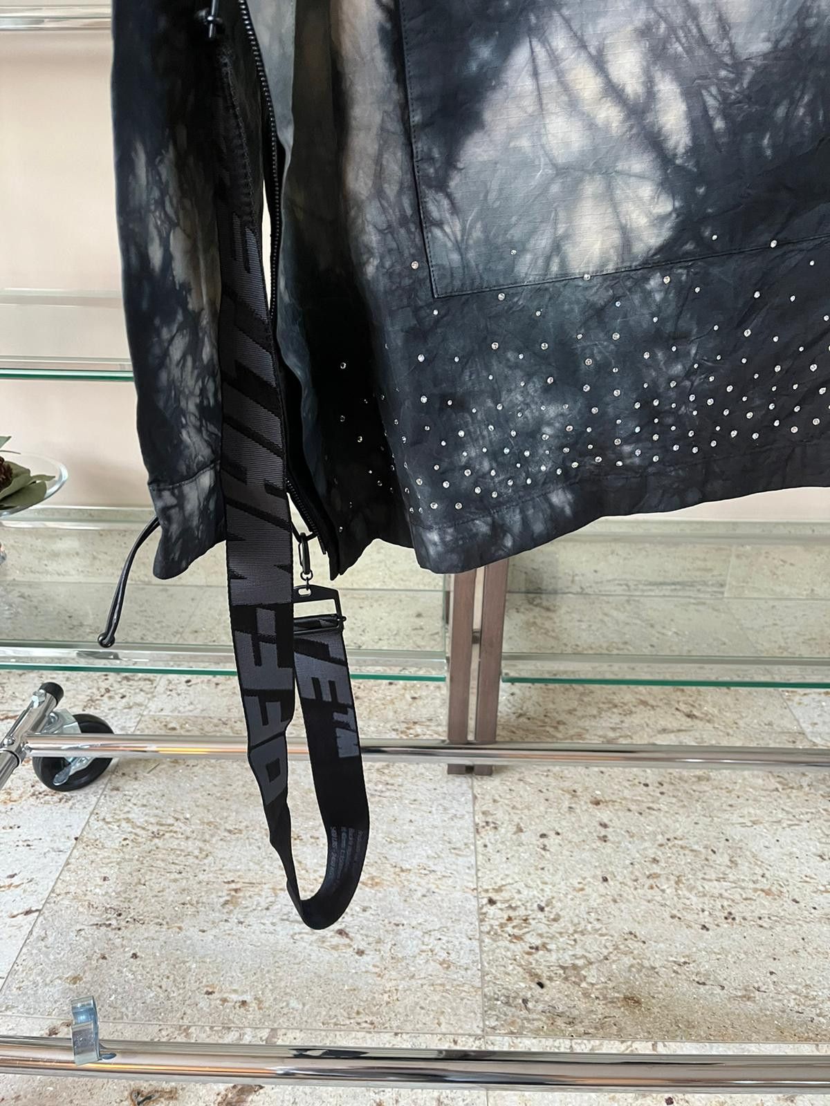 Off-White Oversized Strass Tie Dye Crystal Bottom Anorak in Multicolor Size US XXS / EU 40 - 3 Thumbnail