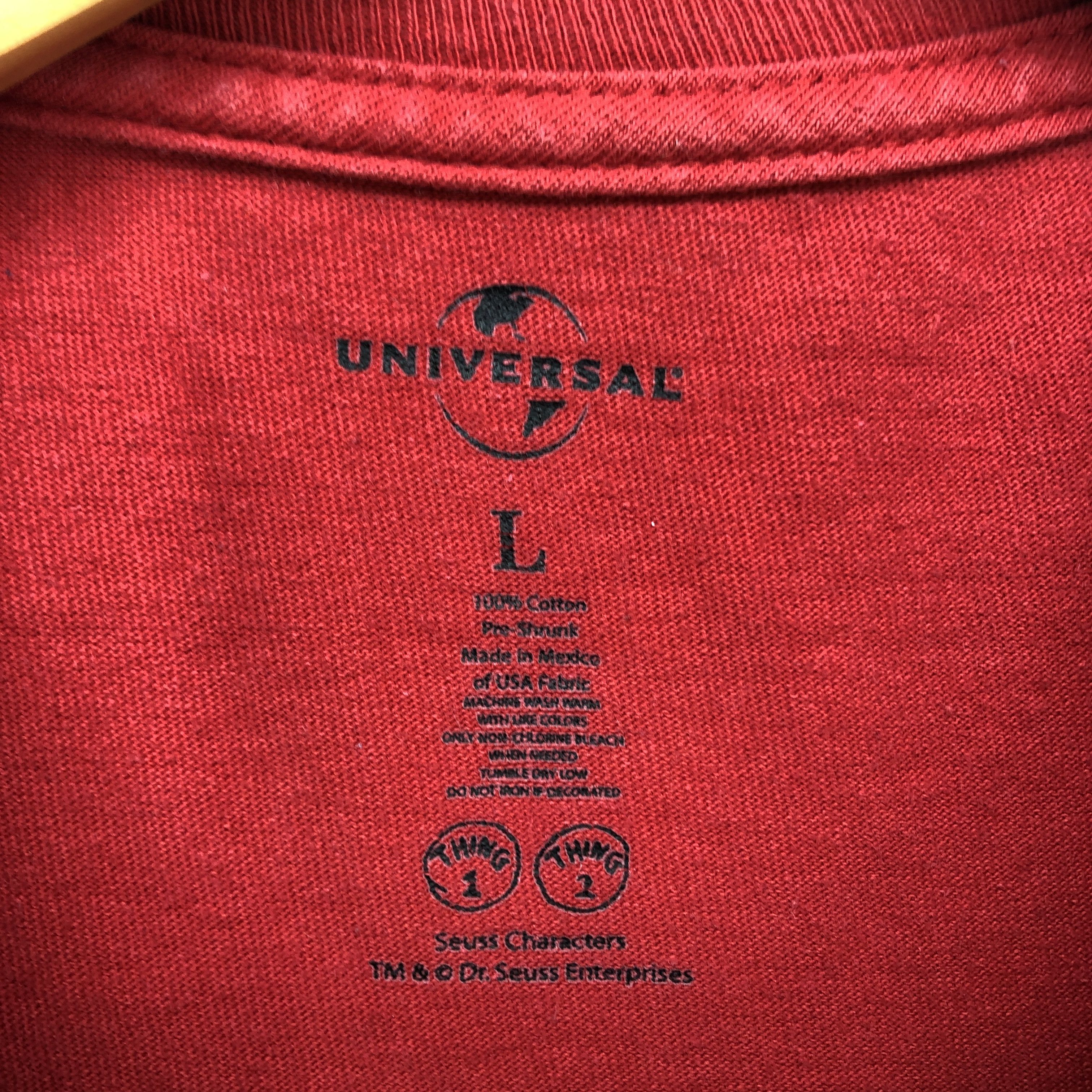 Universal Studios THING 2 Universal Islands Crew Neck T Shirt #1262-44 Size US L / EU 52-54 / 3 - 3 Thumbnail