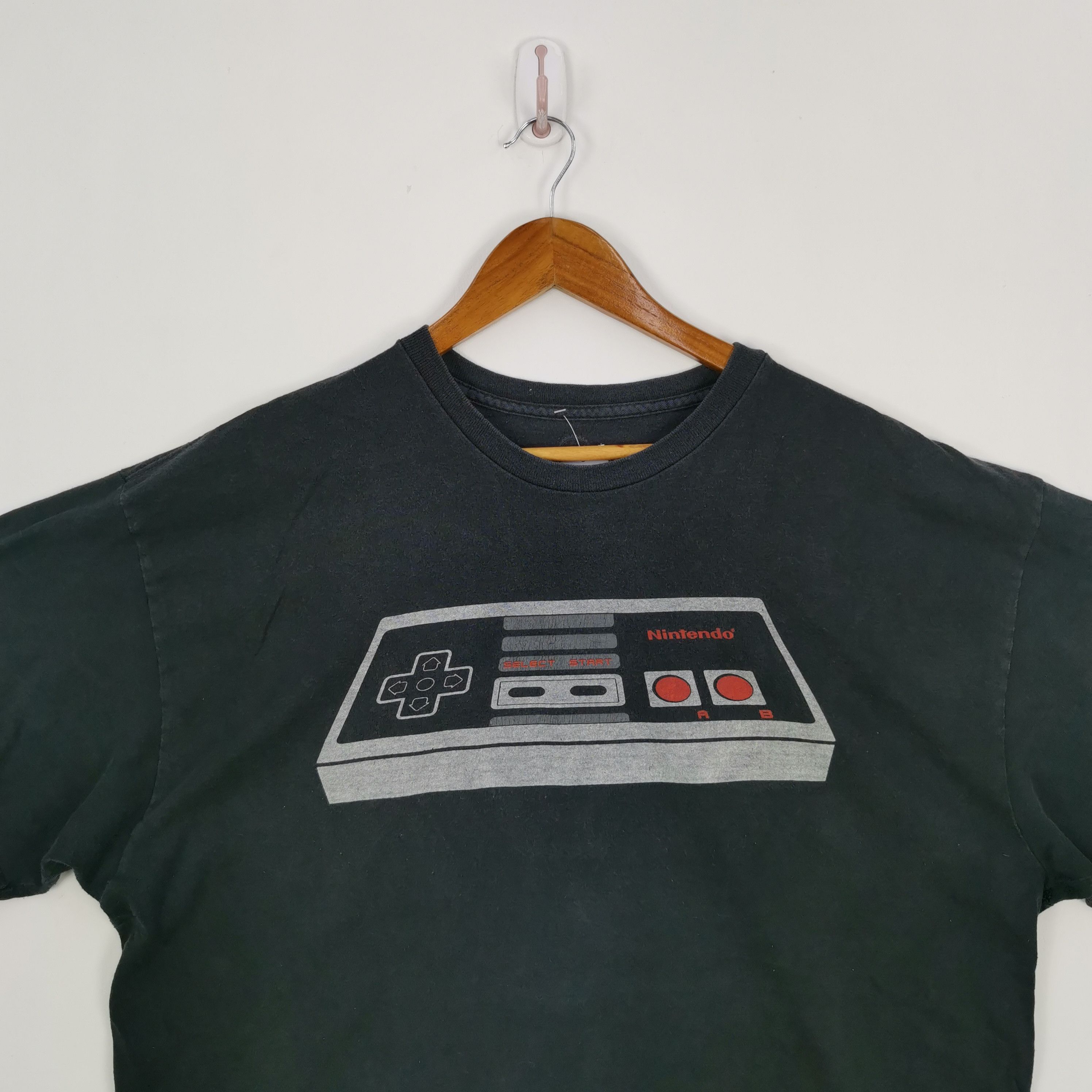 Nintendo Vintage Nintendo Tshirt Japanese Console Anime Games Tees Size US XL / EU 56 / 4 - 3 Thumbnail