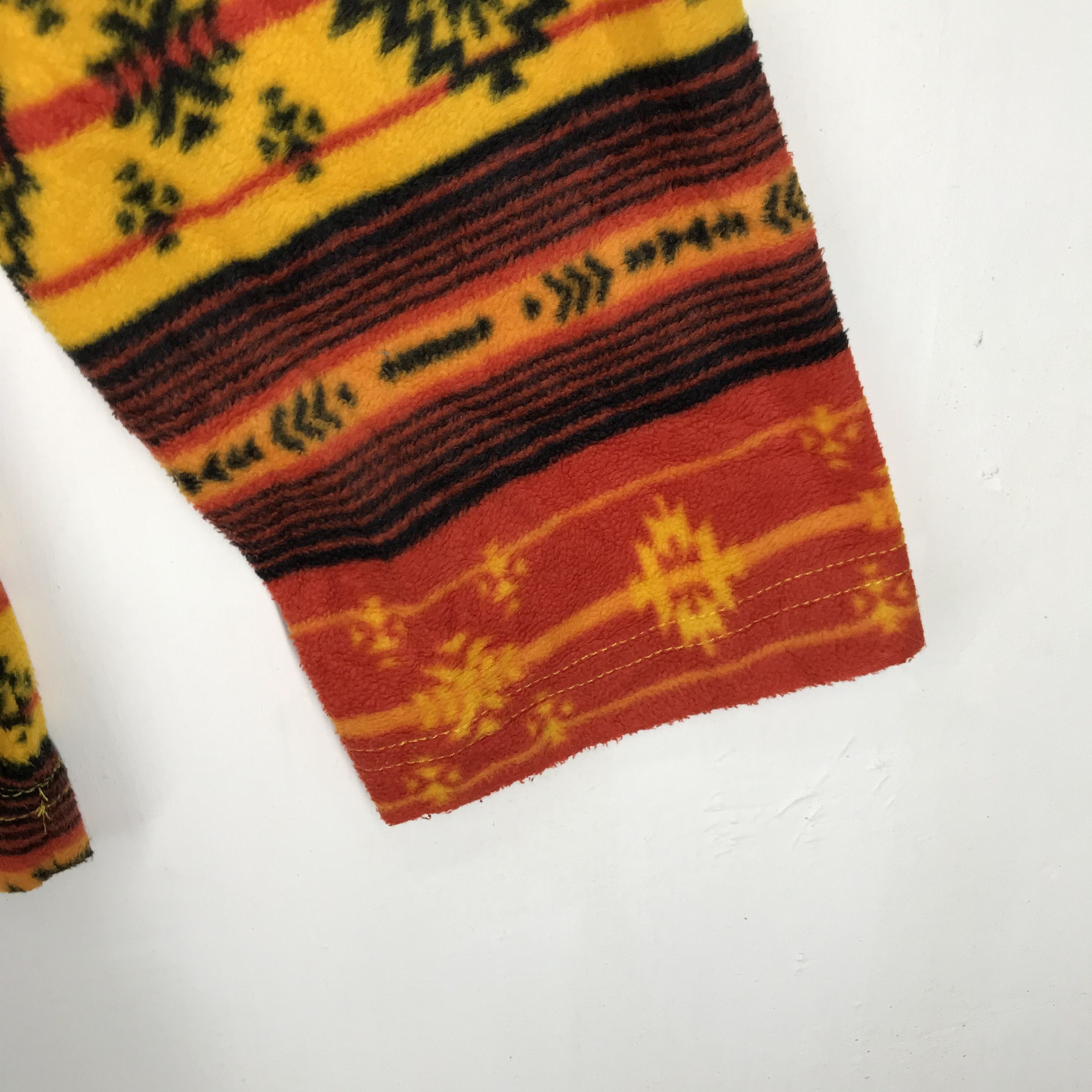 GU GU Crew Neck Fleece Aztec Design #2409-83 Size US M / EU 48-50 / 2 - 4 Thumbnail