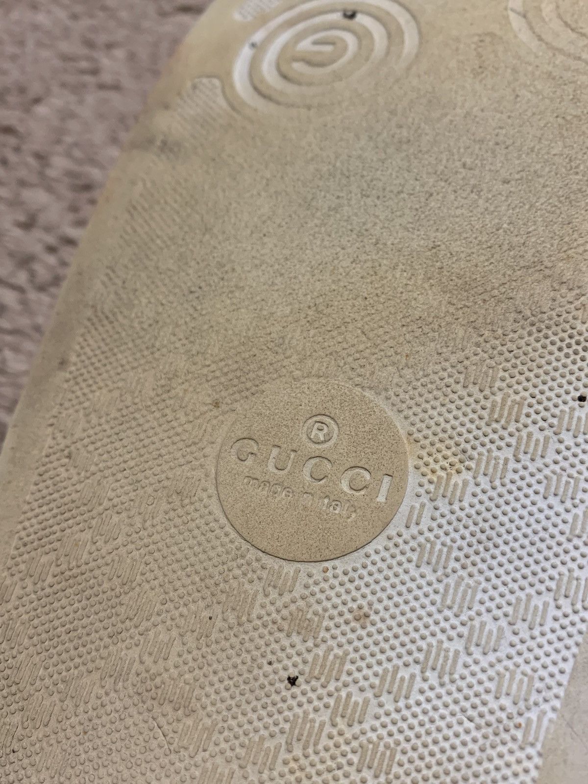 Gucci Sandal slide apple Gucci Italy pool Size US 7 / EU 40 - 7 Thumbnail