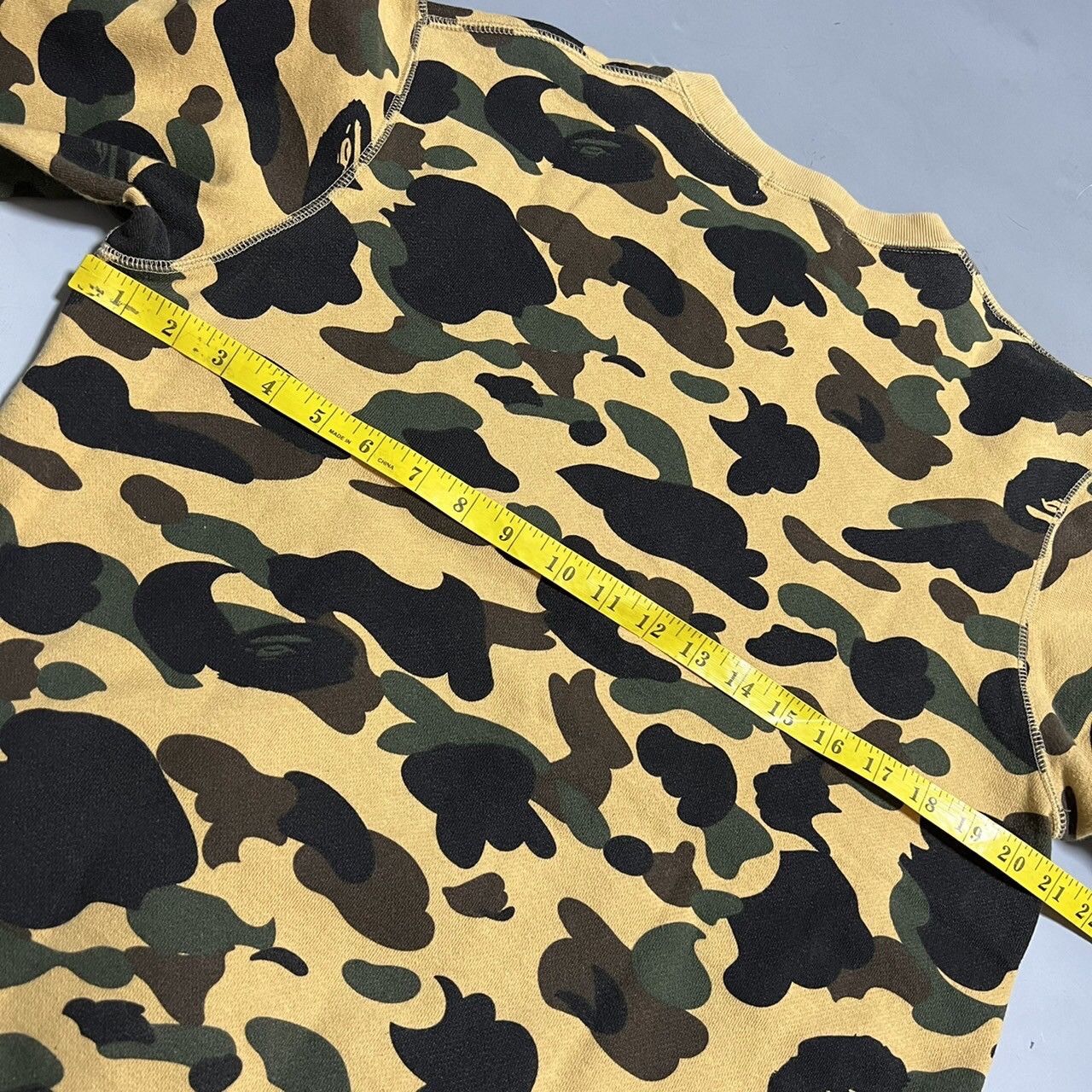 Bape 1st Camo Crewneck Size US L / EU 52-54 / 3 - 7 Thumbnail