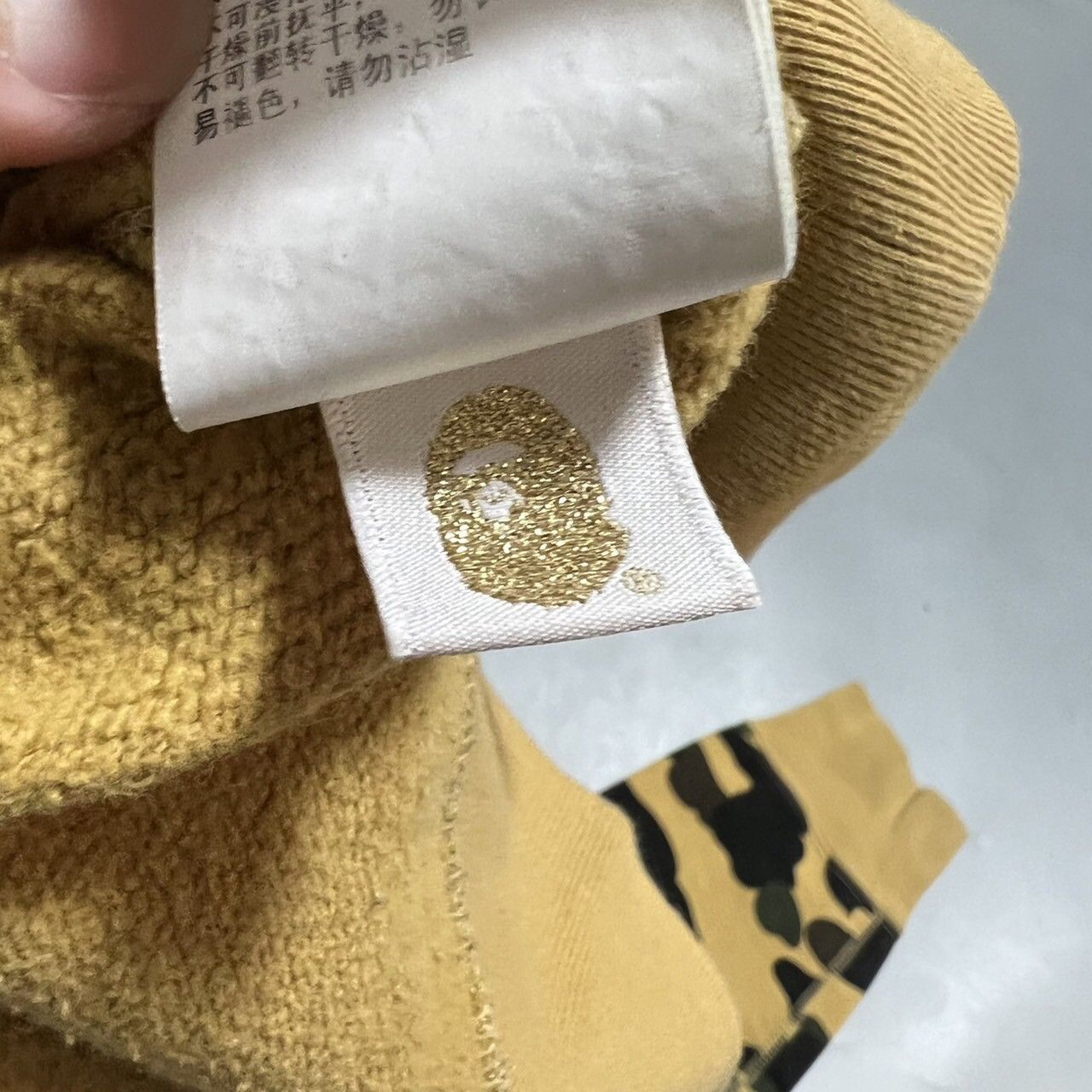 Bape 1st Camo Crewneck Size US L / EU 52-54 / 3 - 6 Thumbnail