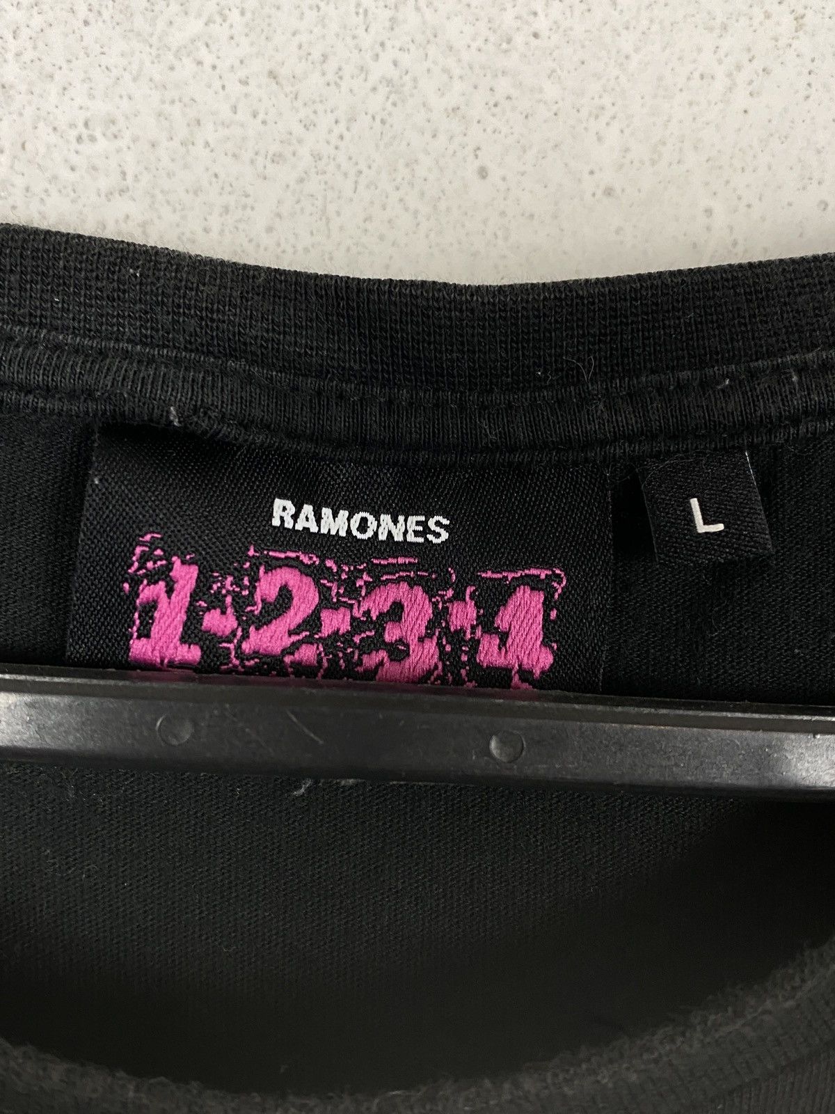 Band Tees Vintage Ramones Forever Big Eagle Logo T-Shirt In Black Size US L / EU 52-54 / 3 - 6 Thumbnail